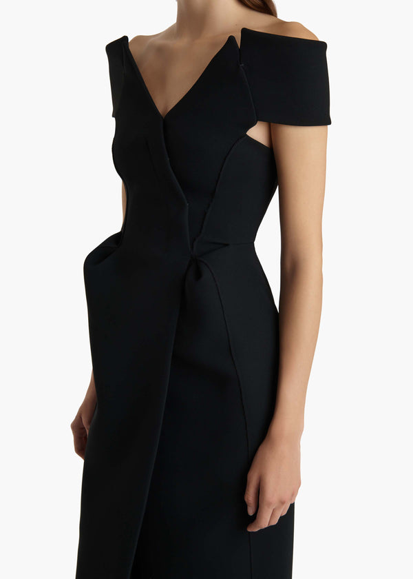 GENE-DRESS_BLACK_55574114-200_E.jpg
