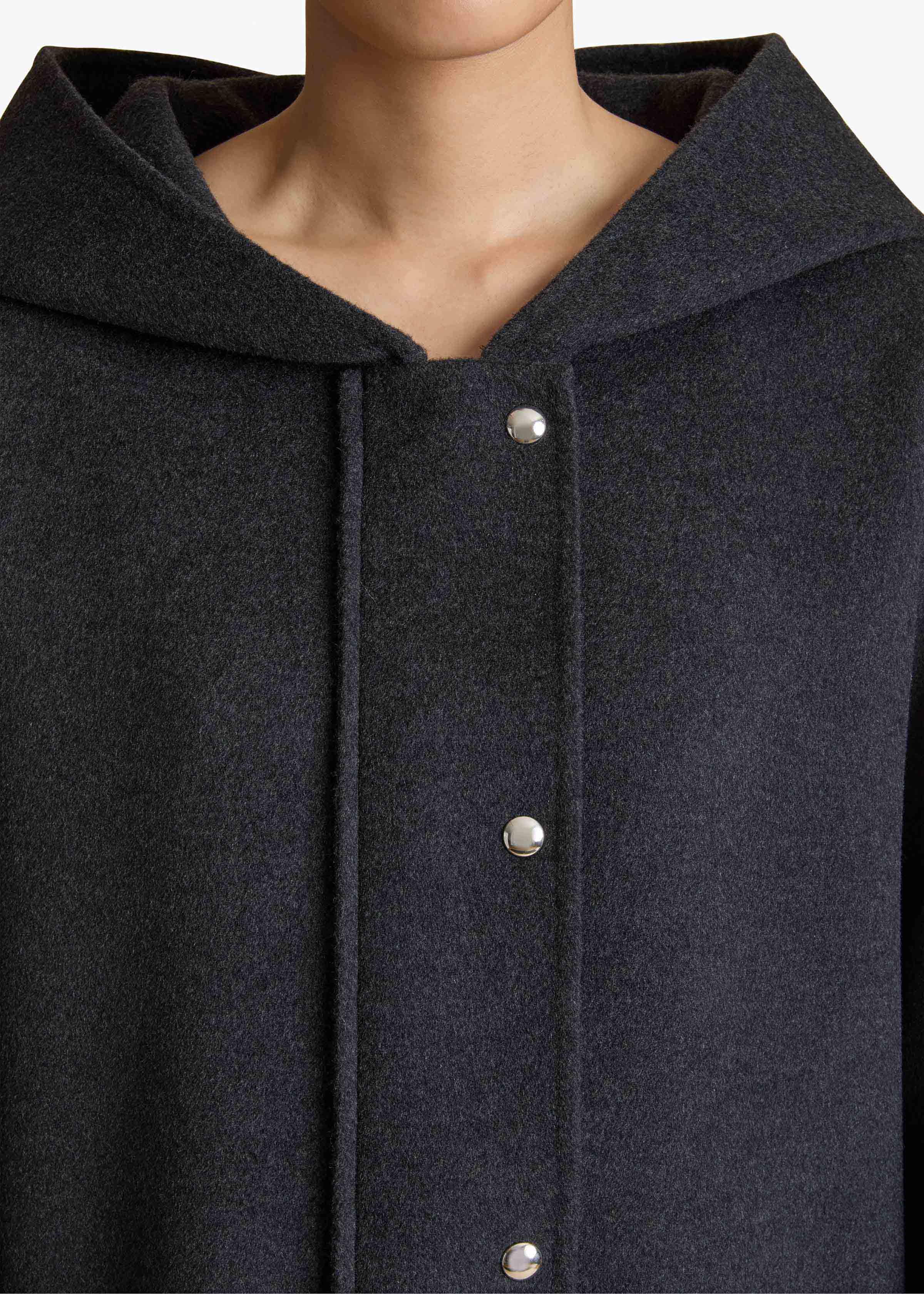 Hessner Coat in Charcoal DETAILED VIEW 1