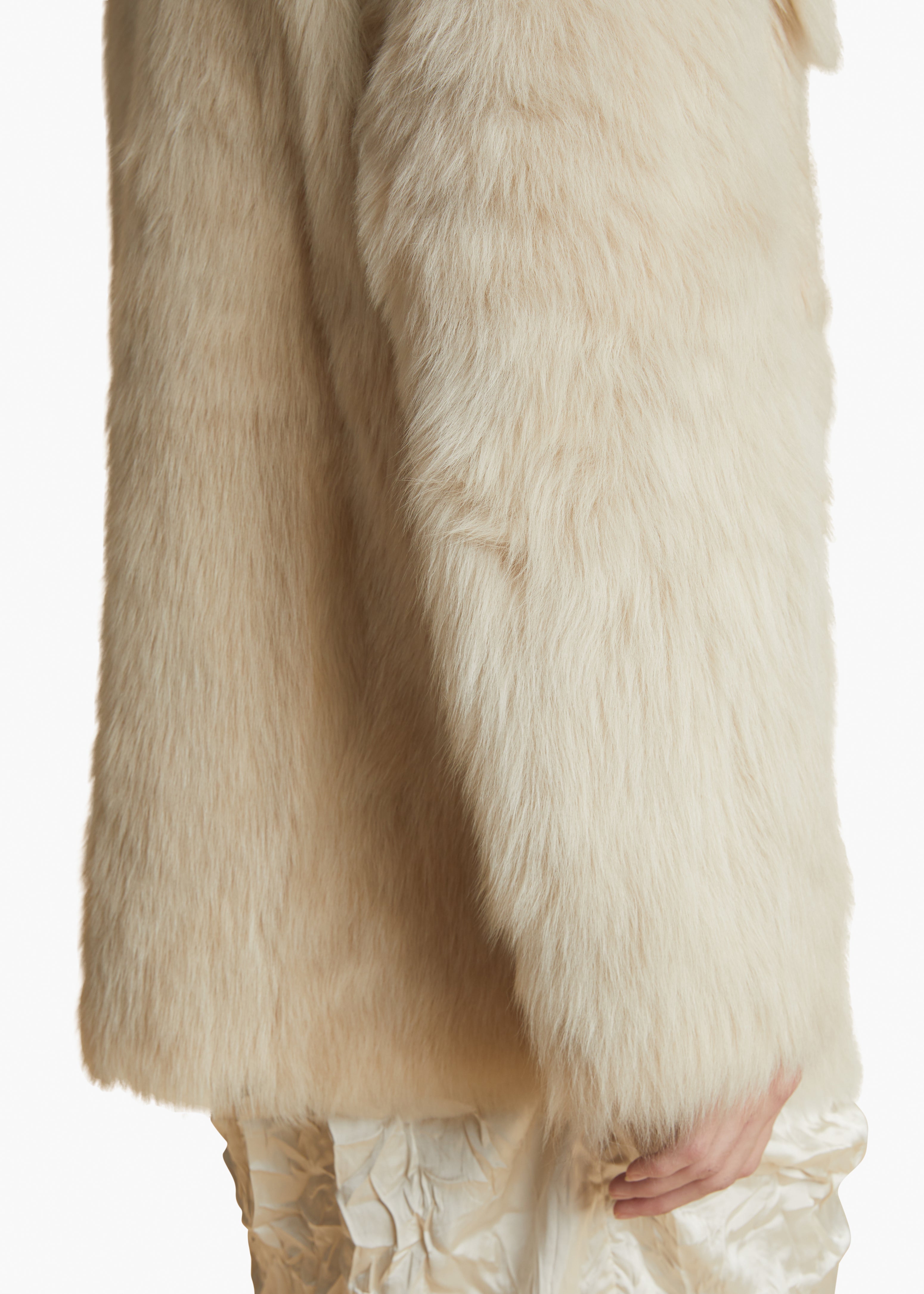 IANA JACKET IN CREAM SHEARLING DETAILED VIEW 1