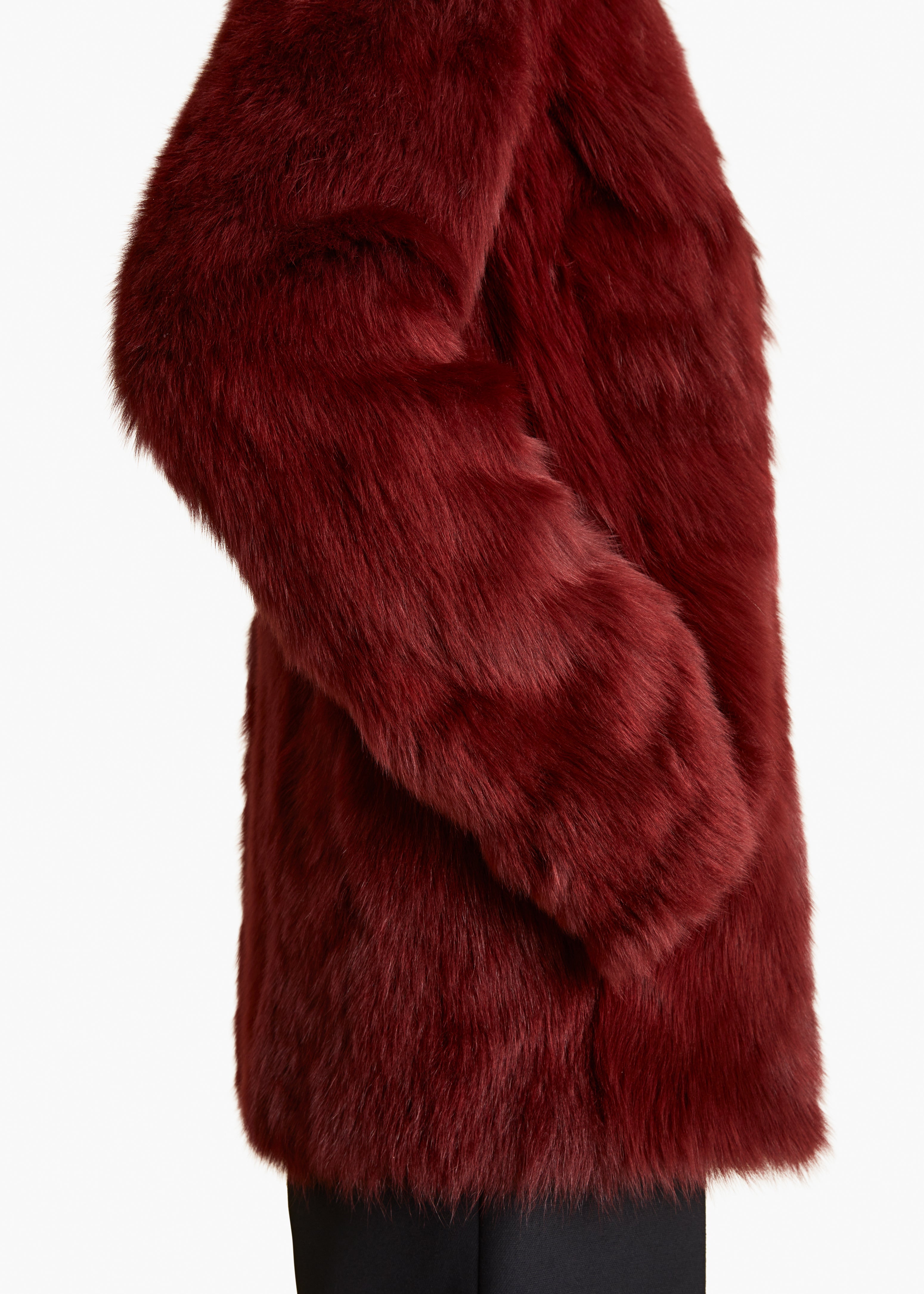 IANA JACKET IN OXBLOOD SHEARLING DETAILED VIEW 2