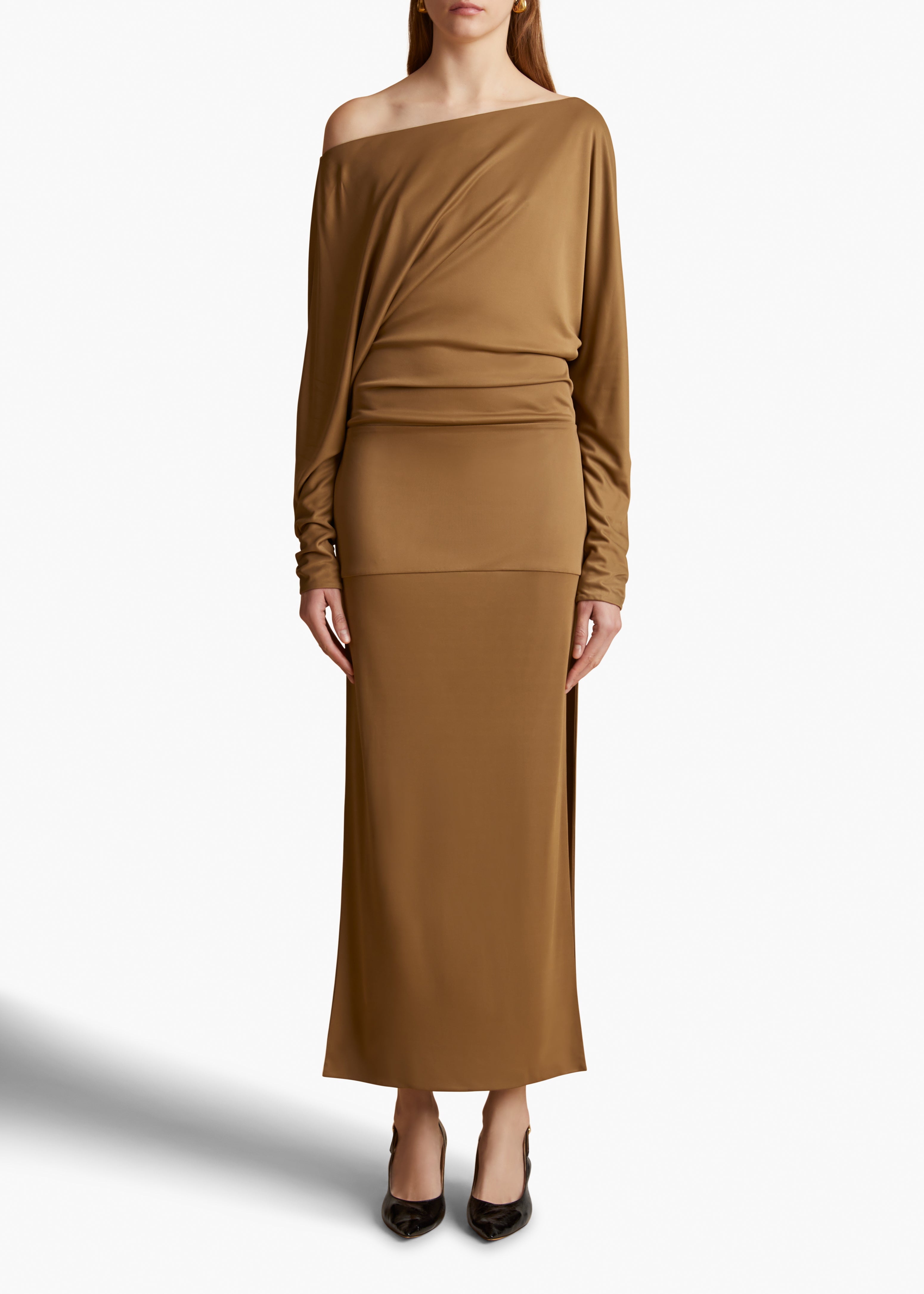 JUNET DRESS IN TOFFEE FRONT VIEW