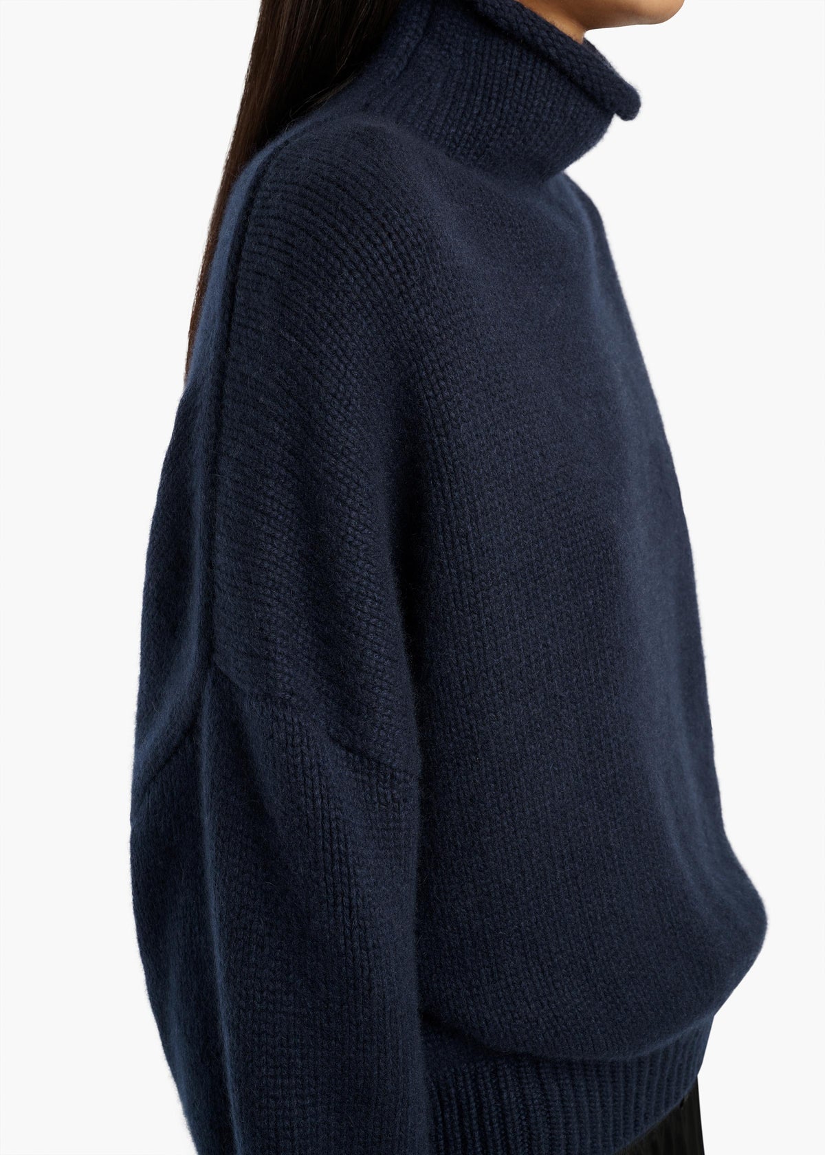 JUNIPER SWEATER MIDNIGHT NAVY 18050650 358 D