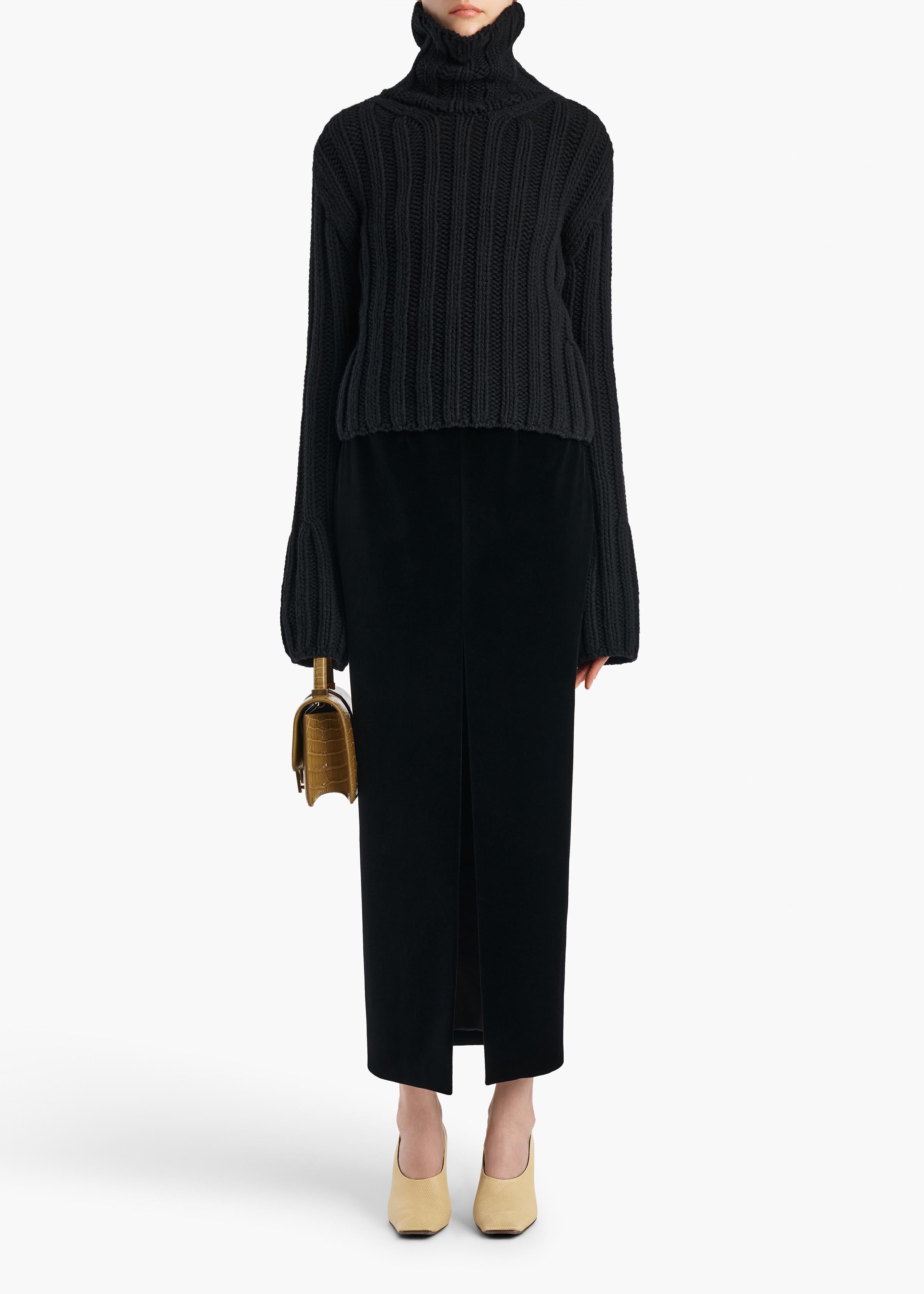 KELLY SWEATER BLACK 18348666 200 A STYLED