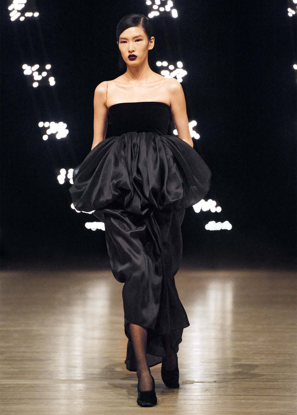 RUNWAY