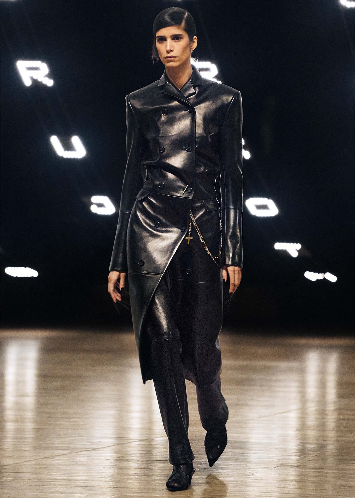 RUNWAY