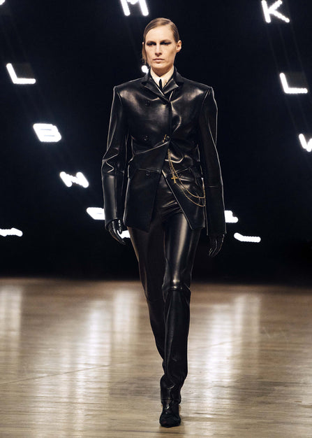 RUNWAY