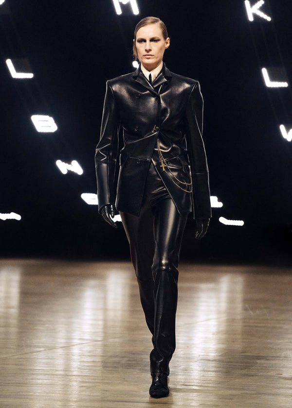 RUNWAY
