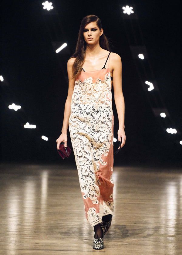 RUNWWAY