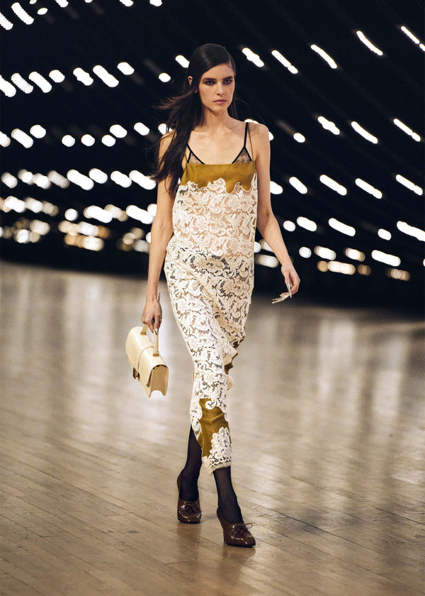 RUNWAY