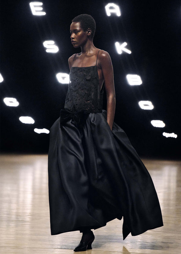 RUNWAY