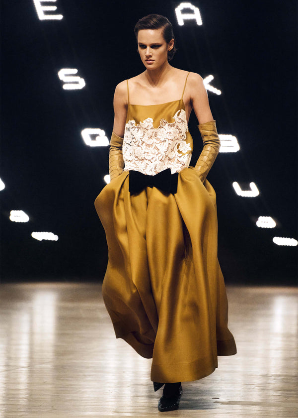 RUNWAY
