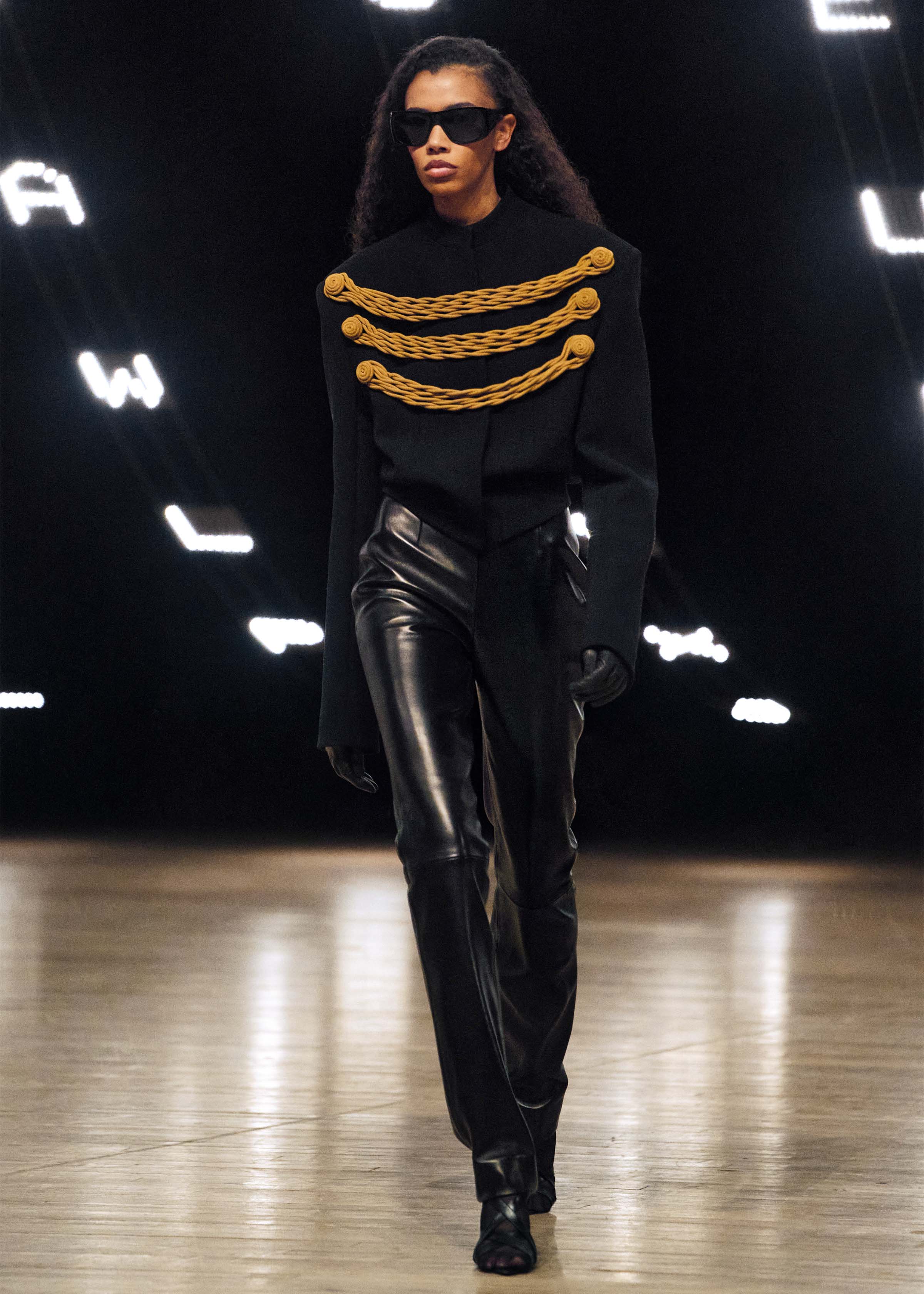 RUNWAY