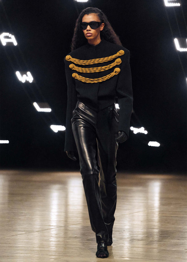 RUNWAY