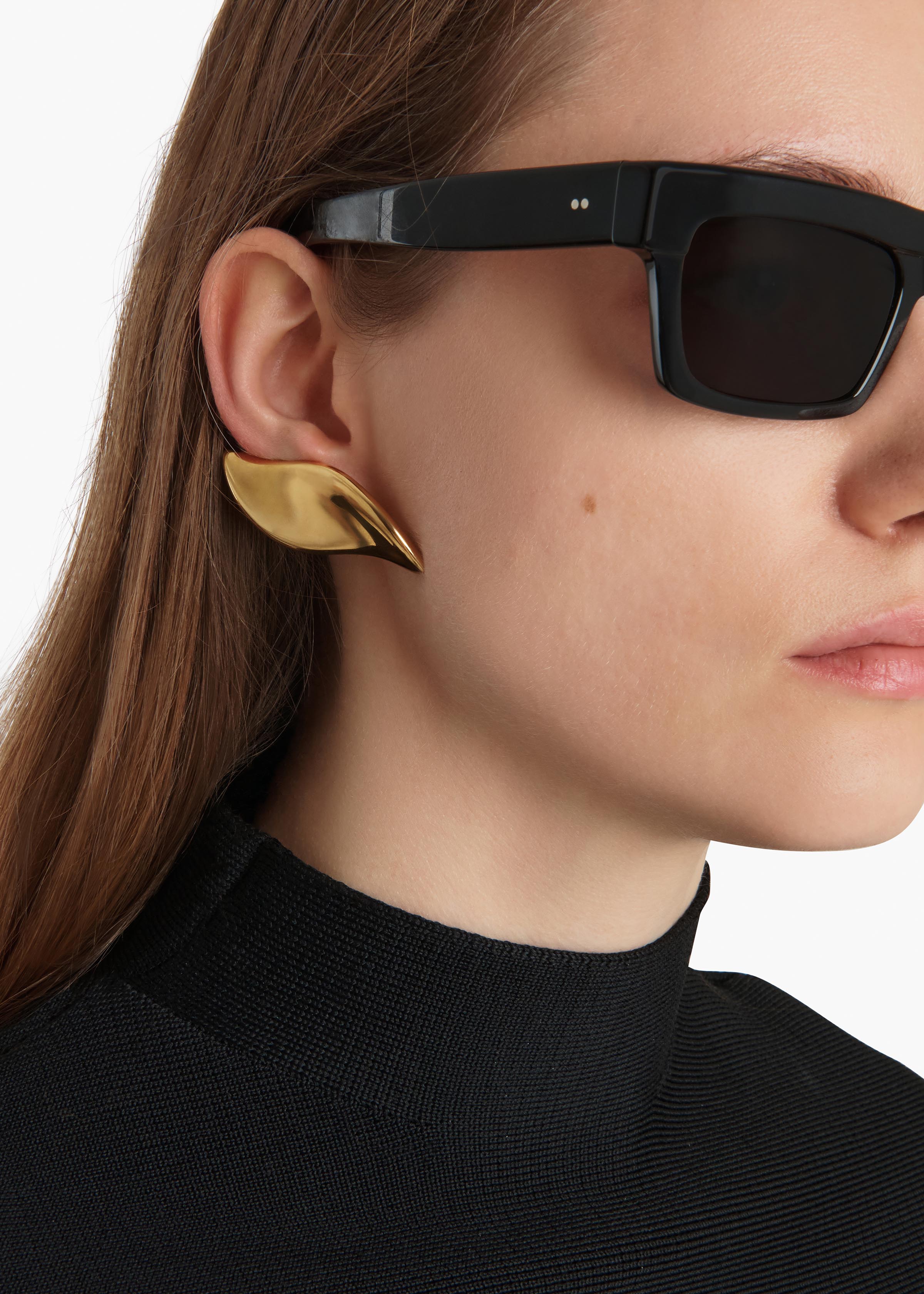 Leaf Earrings in Gold