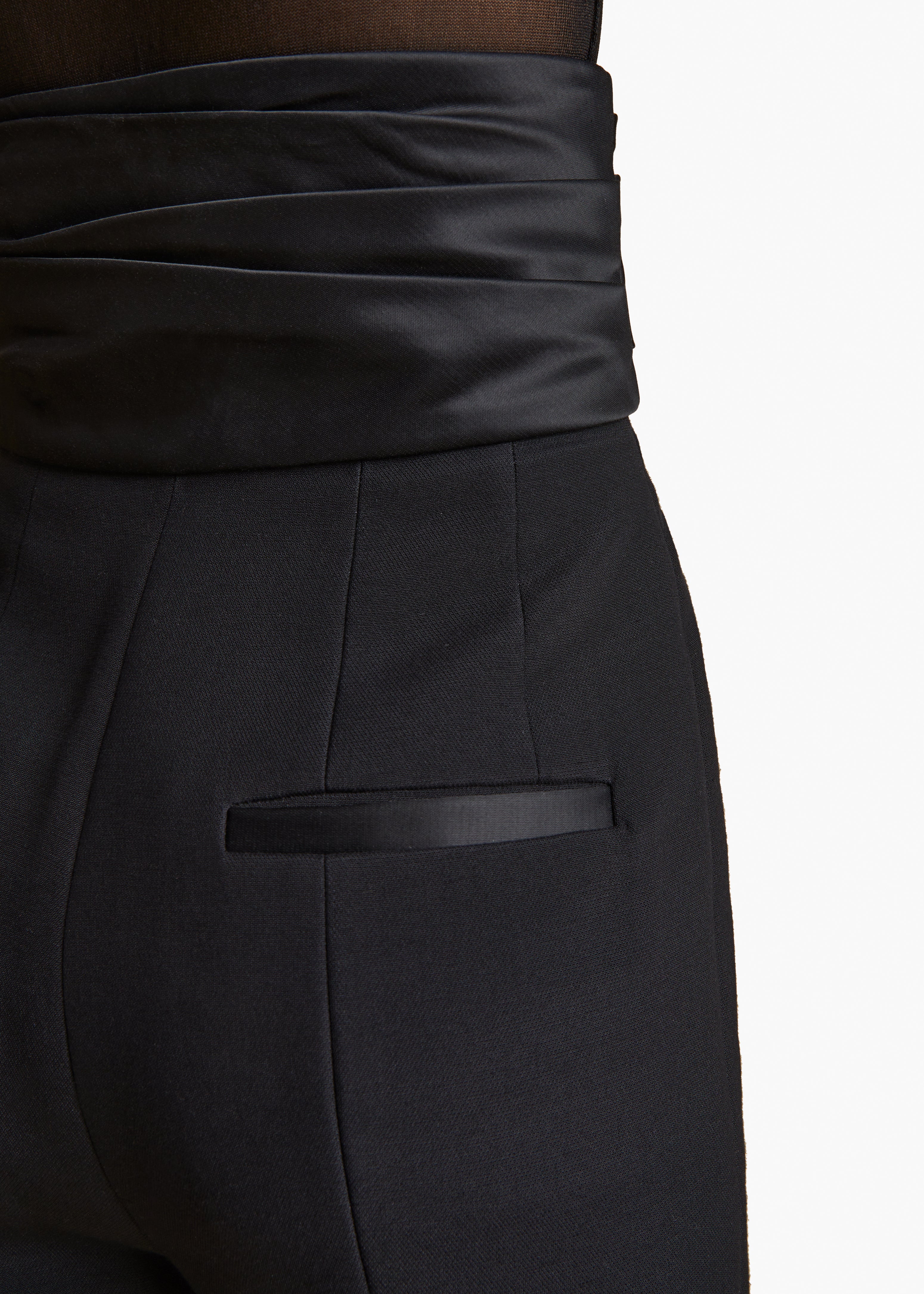 LENRO PANT BLACK DETAILED VIEW 1