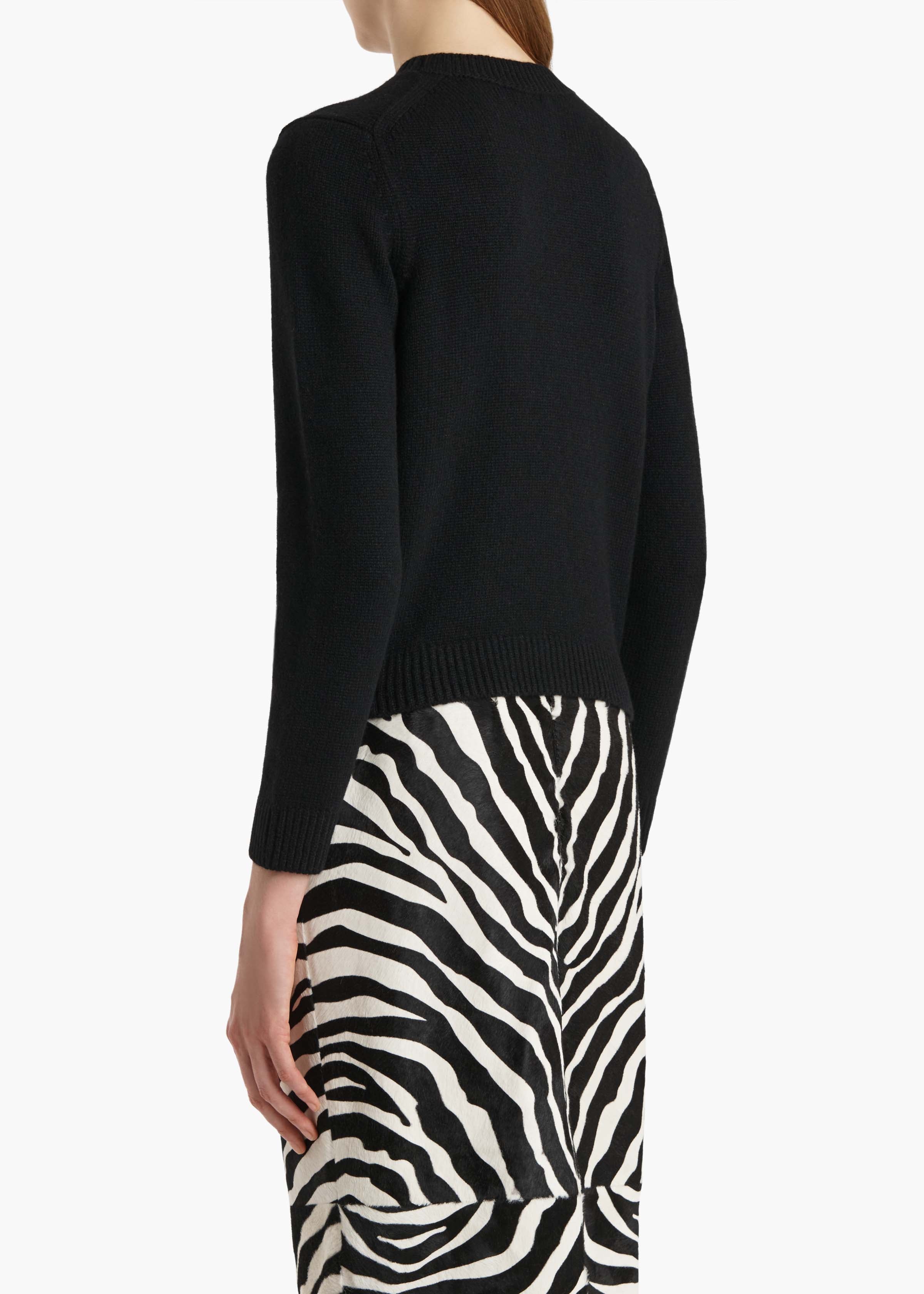 LETA-SWEATER_BLACK_9734650-200_C