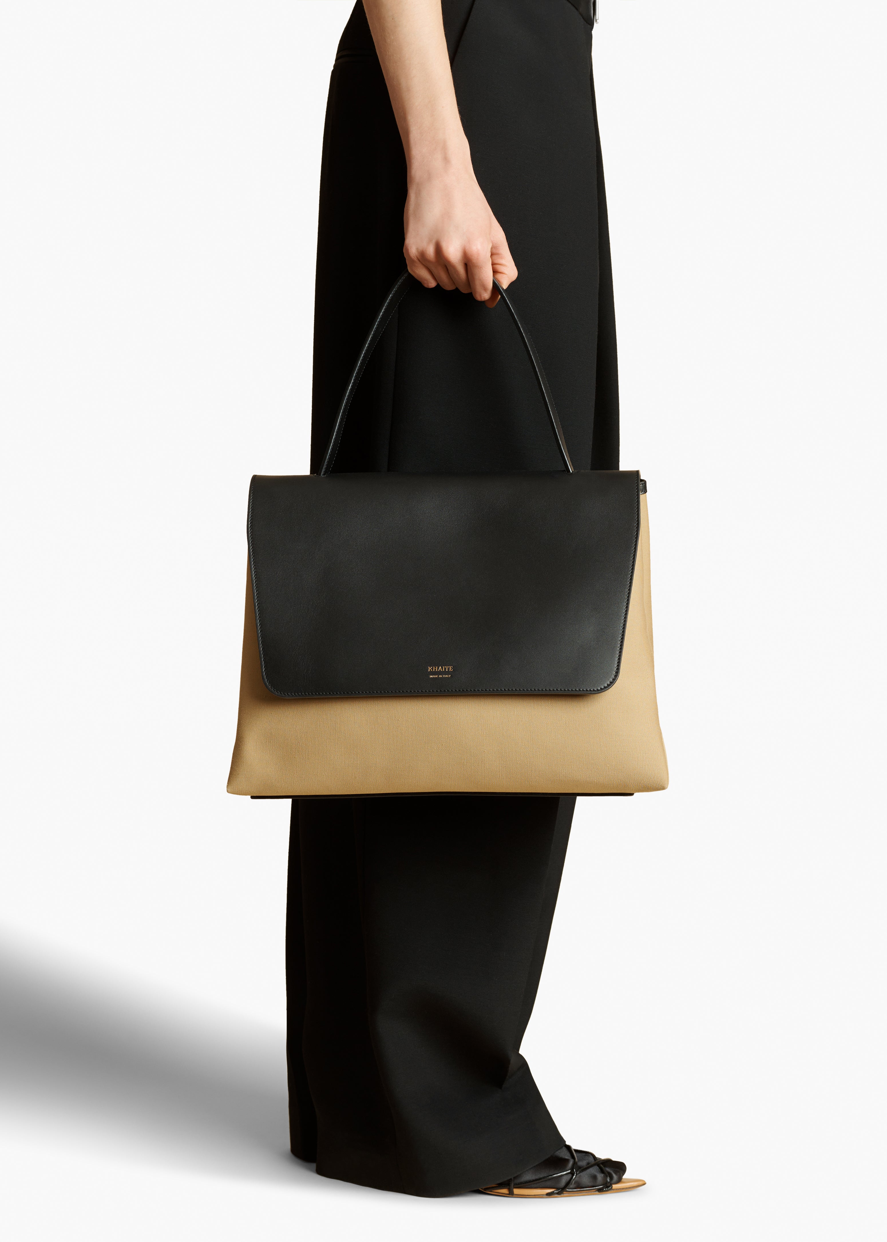 LIA HANDBAG IN BLACK LEATHER AND HONEY STYLED VIEW