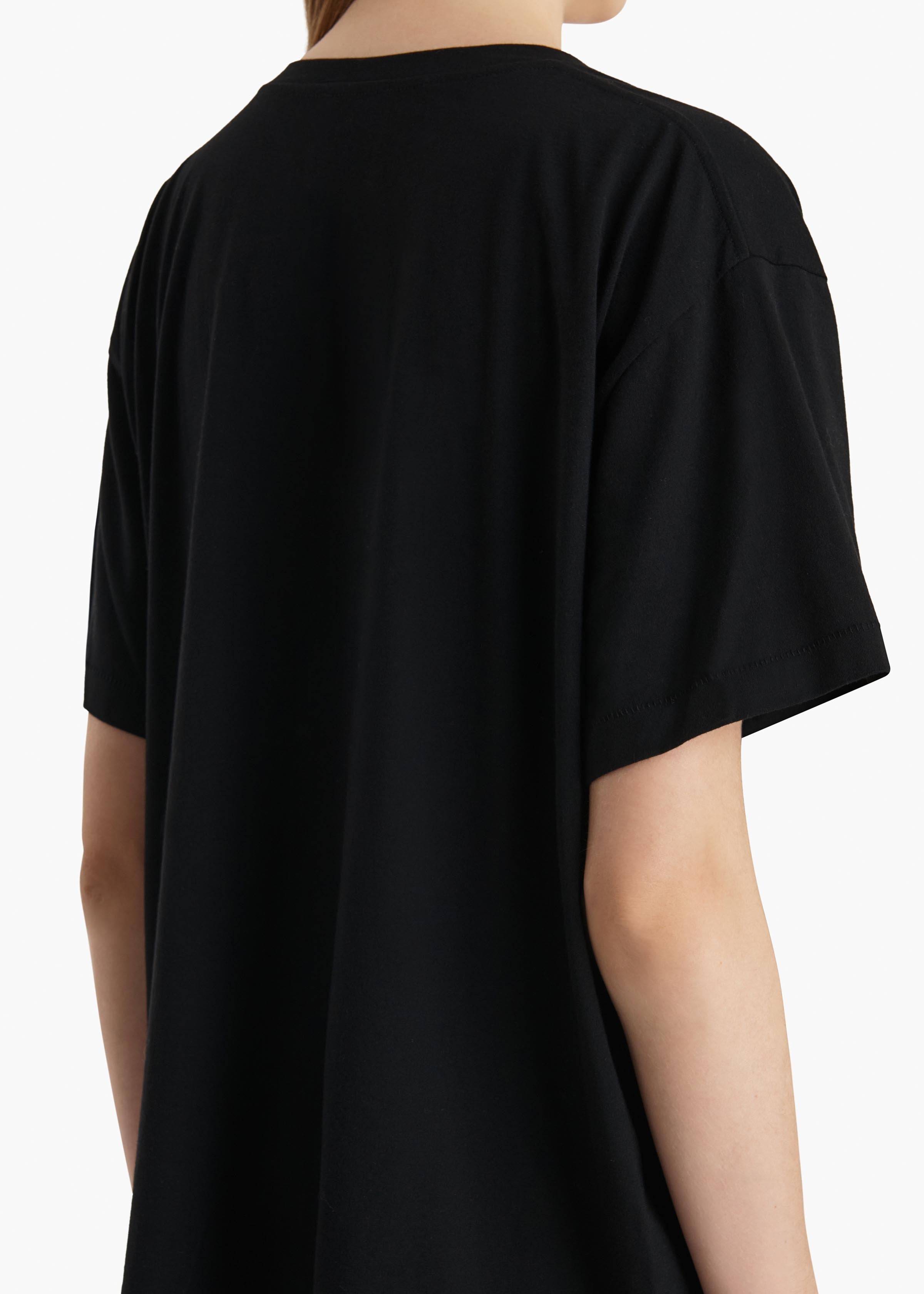 LINDA TSHIRT BLACK 181251014 200 E