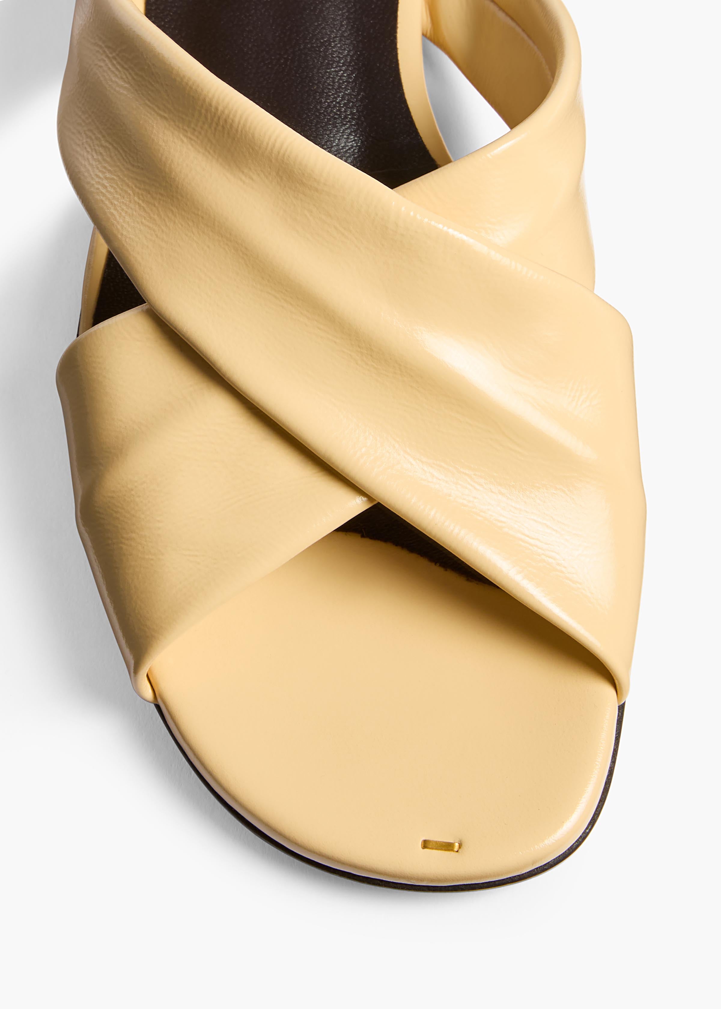 Liria Flat Sandal in Butter Glazed Leather