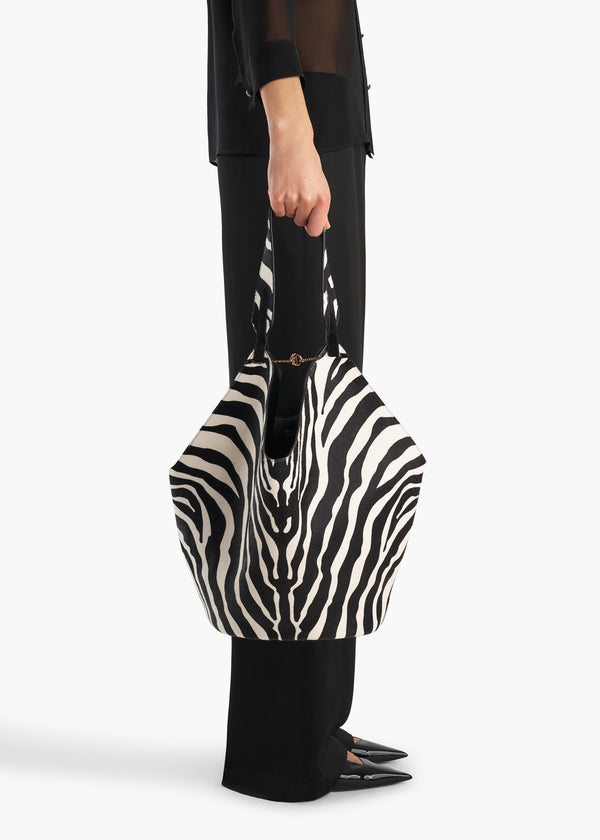 LOTUS MEDIUM TOTE BLACK WHITE H2037 1002 294 E