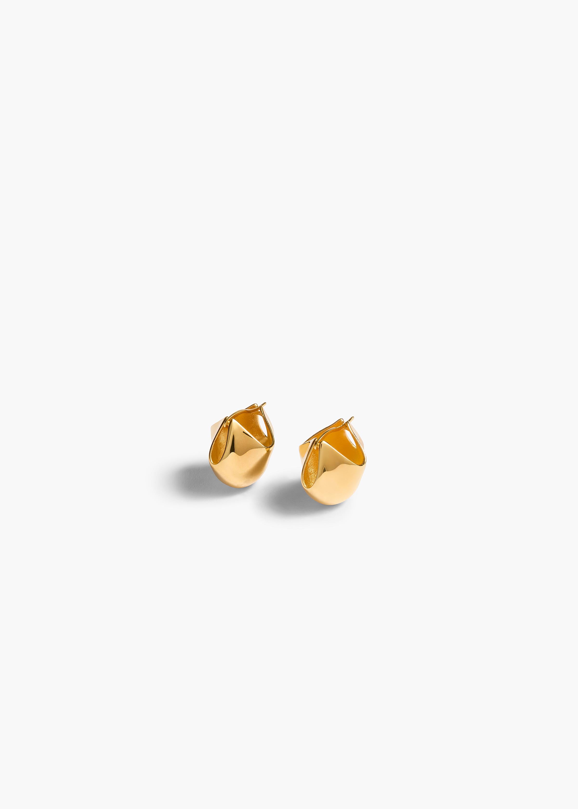 Small Lotus Earrings in Gold