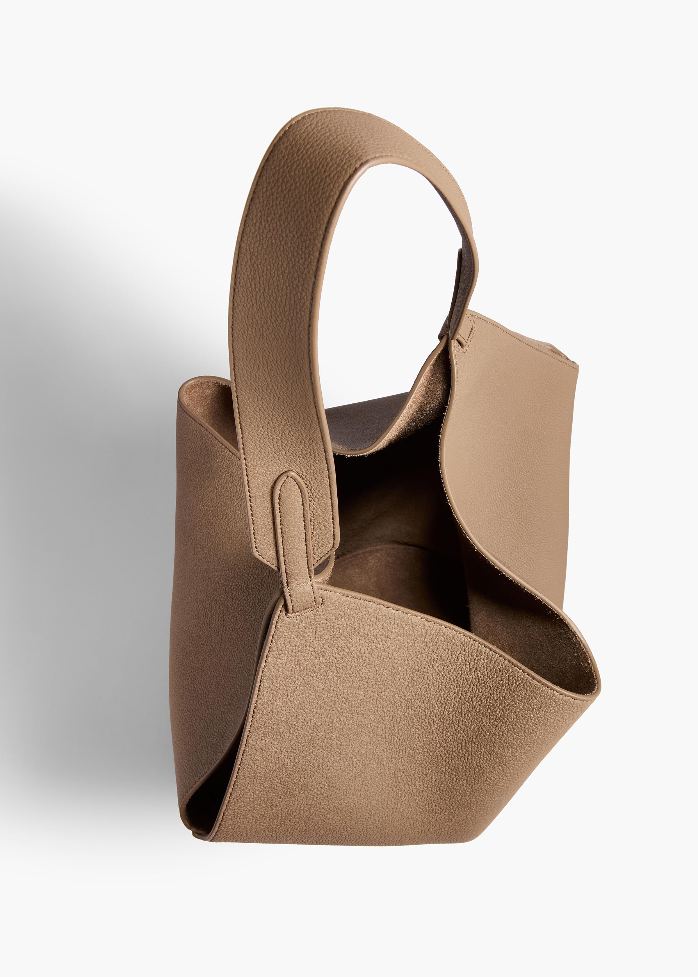Small Lotus Tote in Mokka Pebbled Leather – KHAITE