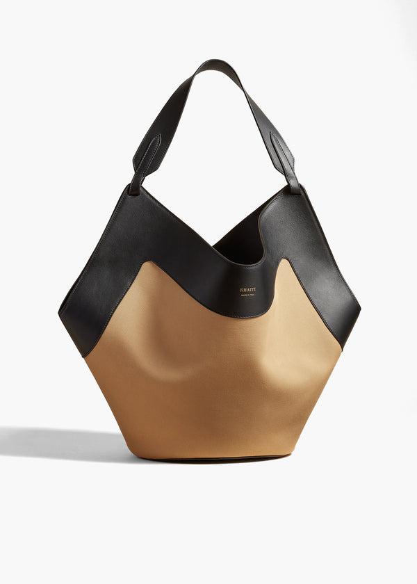 MEDIUM LOTUS HANDBAG IN HONEY AND BLACK LEATHER FRONT VIEW