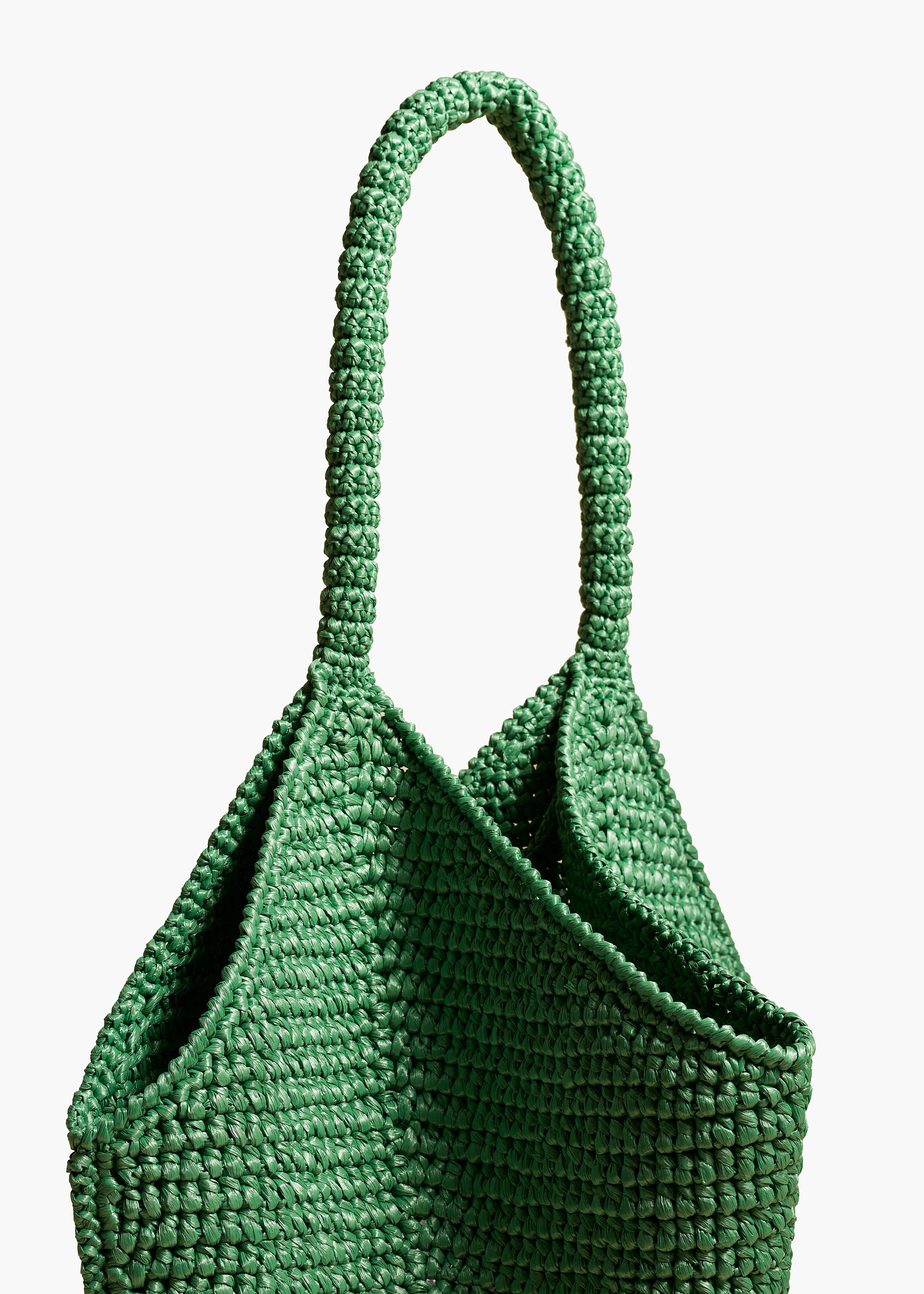 MEDIUM LOTUS TOTE IN FOREST GREEN RAFFIA DETAILED VIEW 1