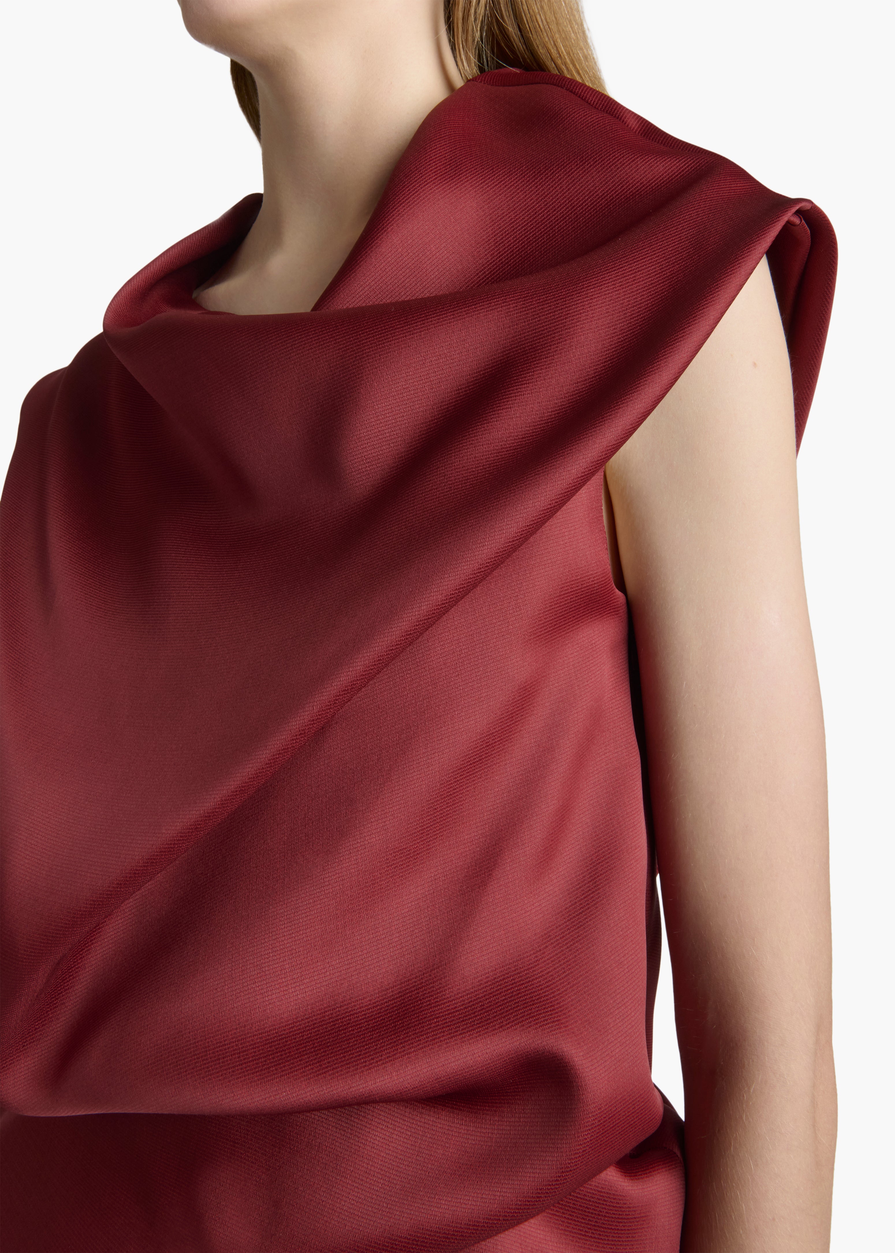 KHAITE LLC - Luola Top in Oxblood