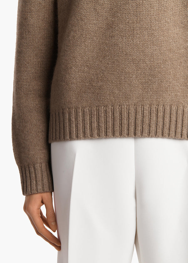 Mae Sweater in Barley DETAILED VIEW 2