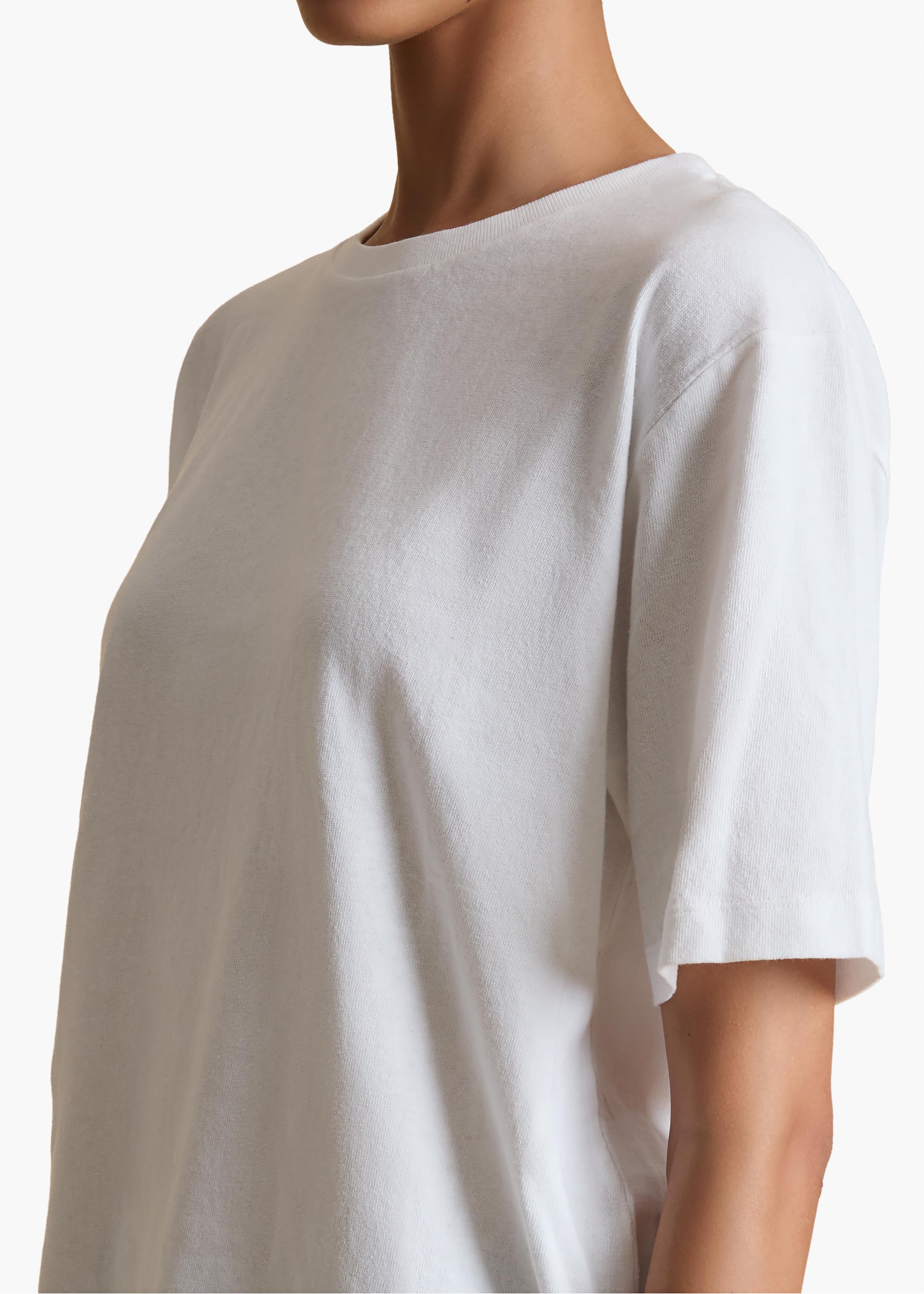 MAE T-SHIRT IN WHITE DETAILED VIEW 1