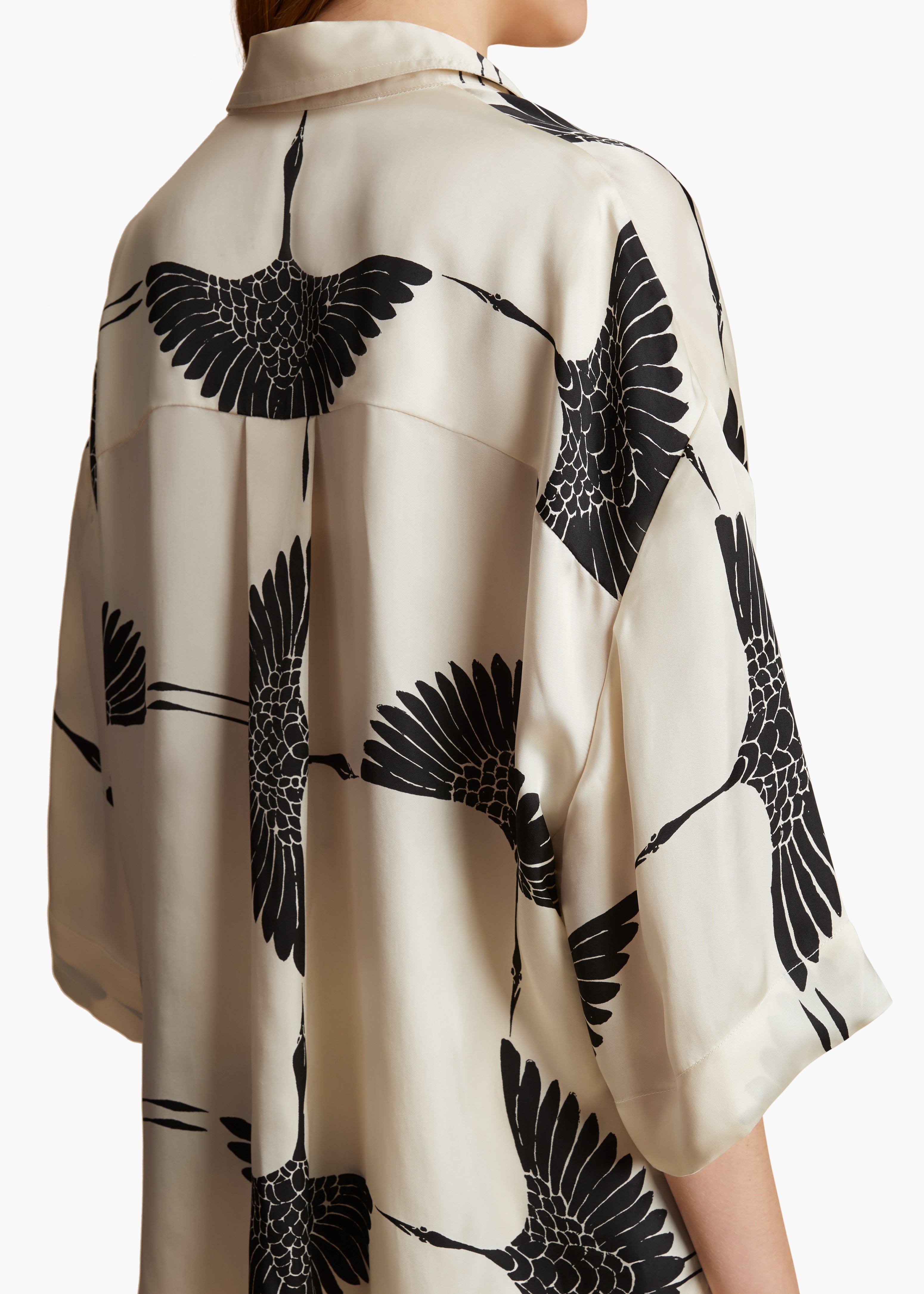 MAHSHA TOP IN CREAM AND BLACK CRANE PRINT DETAILED VIEW 2