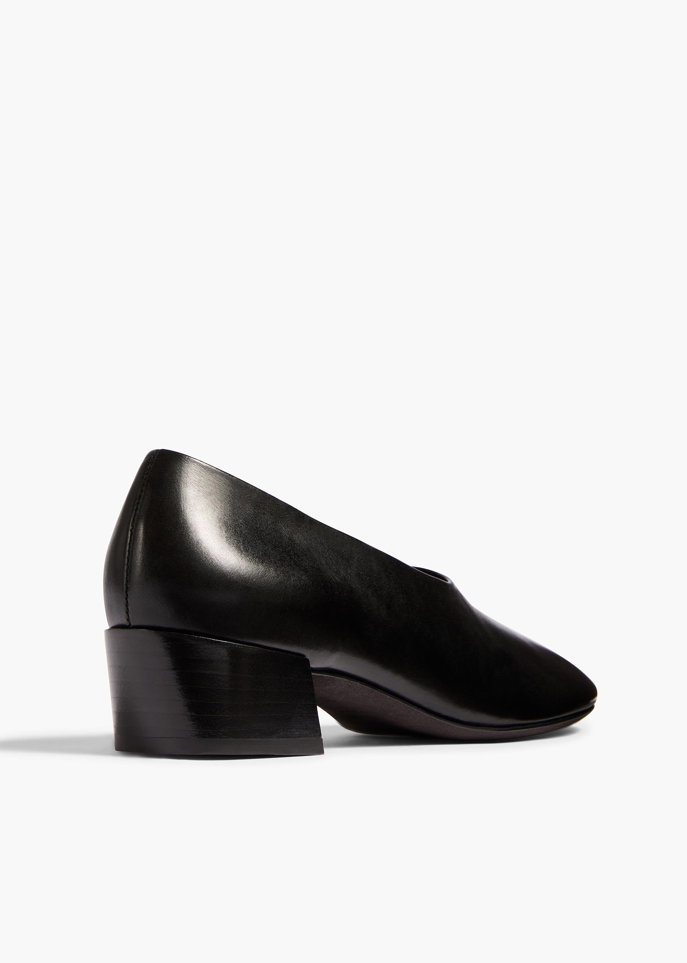 Marcy Pump in Black