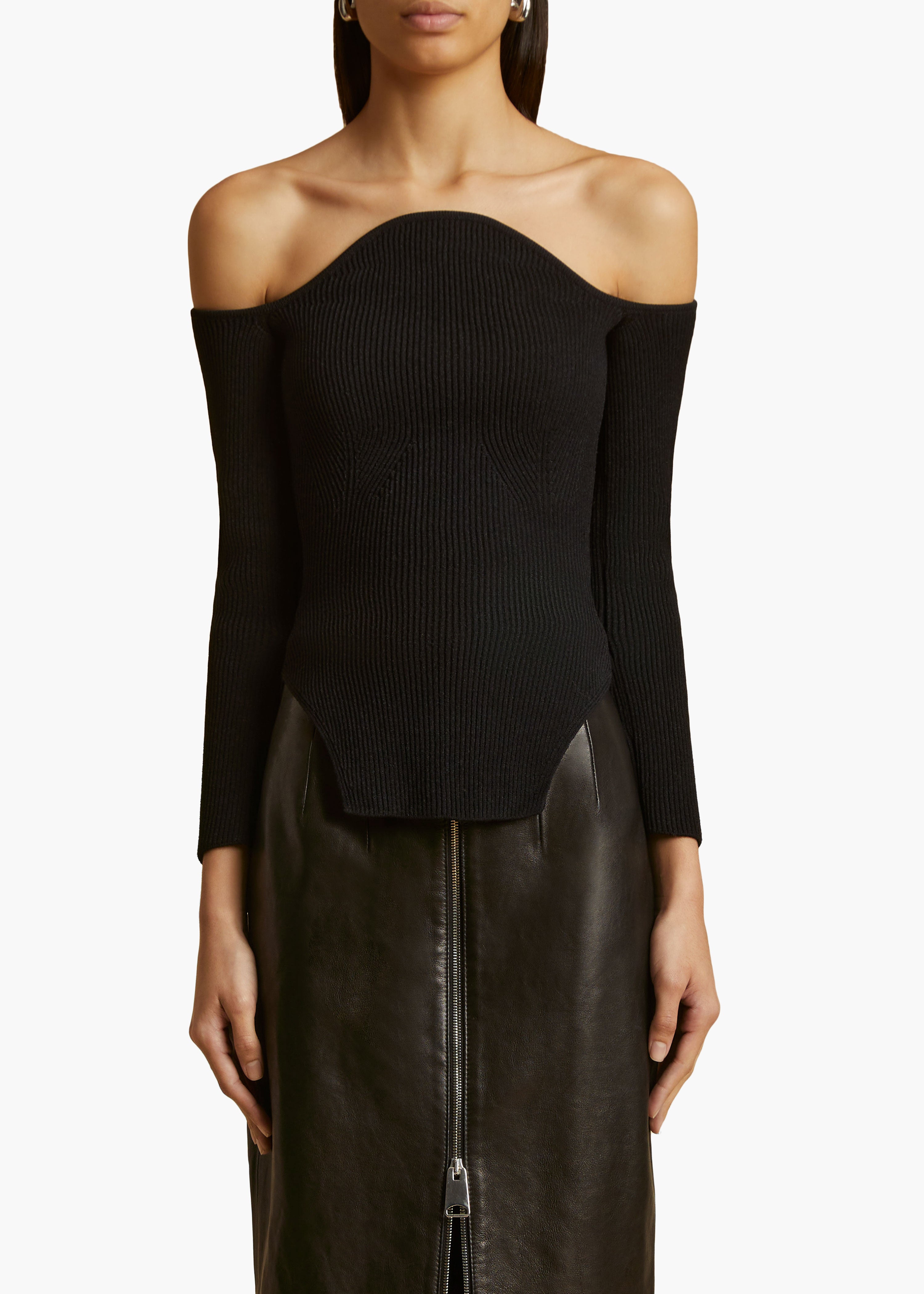 THE MARIA TOP IN BLACK FRONT VIEW