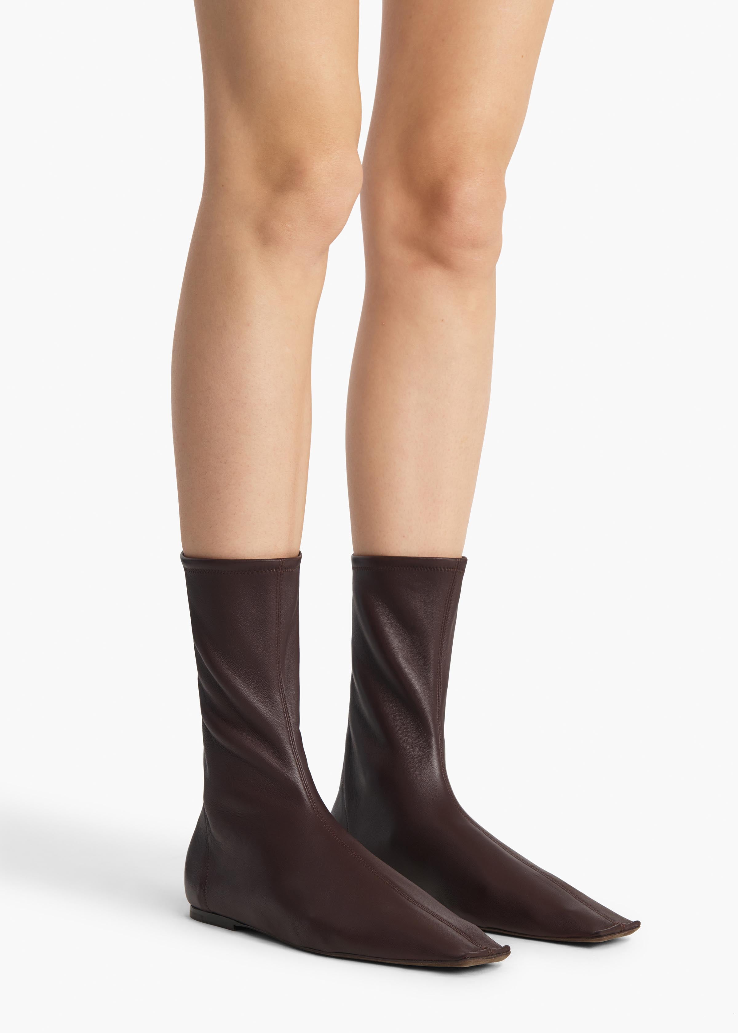 Marlene Boot in Rouge Noir