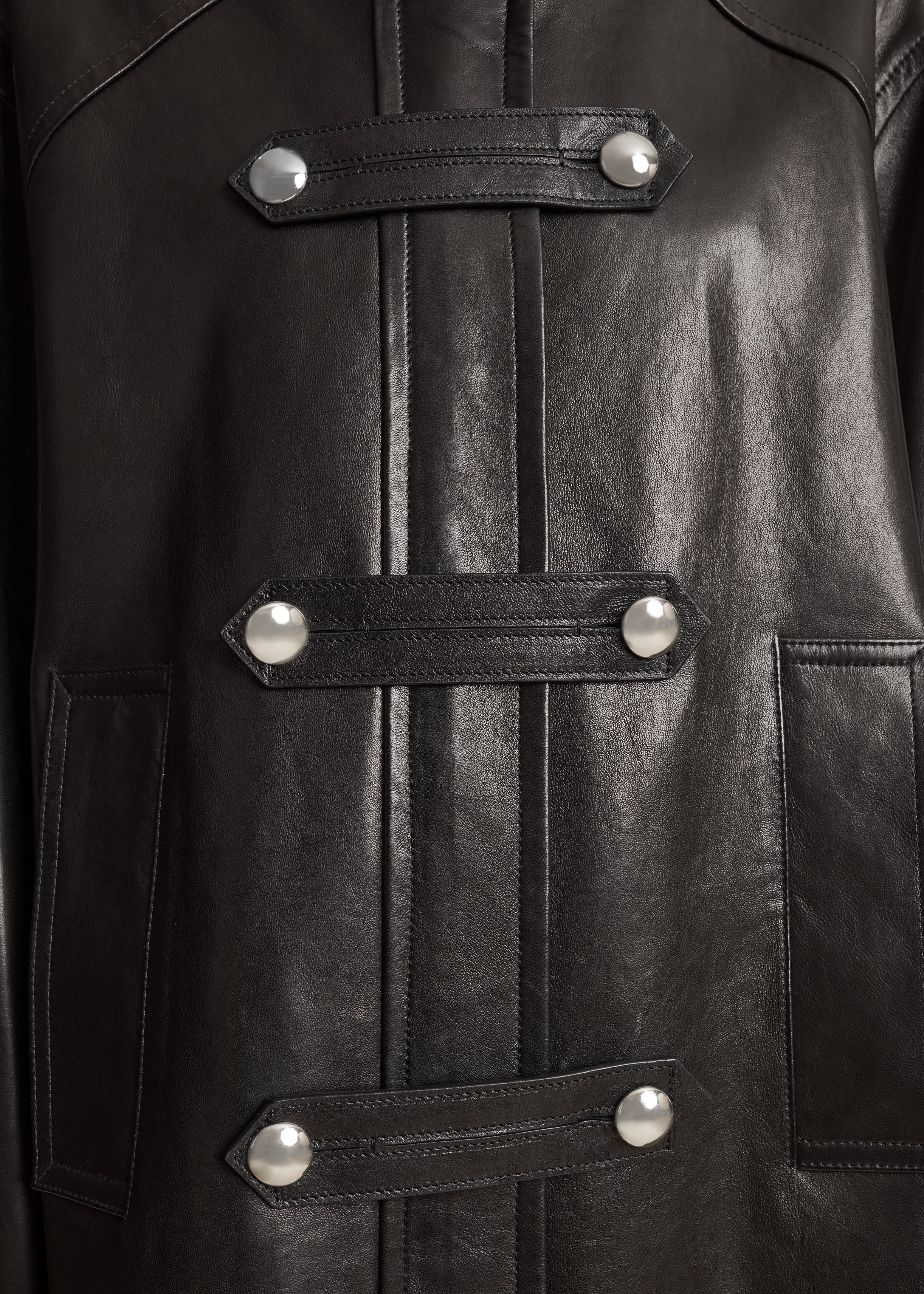 MELBO COAT IN BLACK LEATHER DETAILED VIEW 2