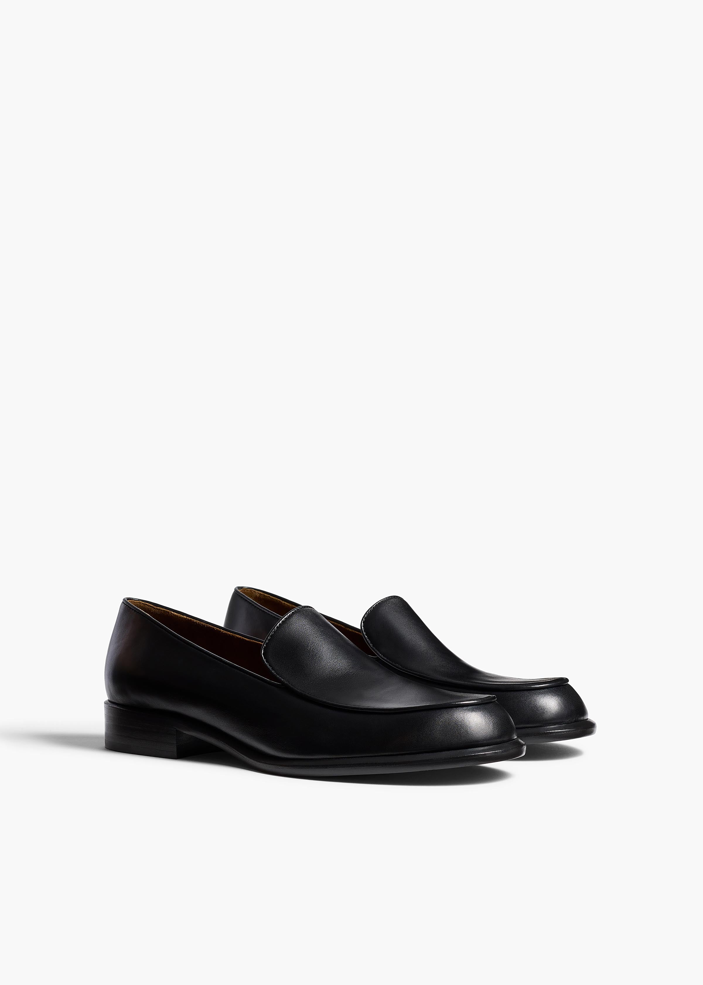 Miles Loafer in Black Leather