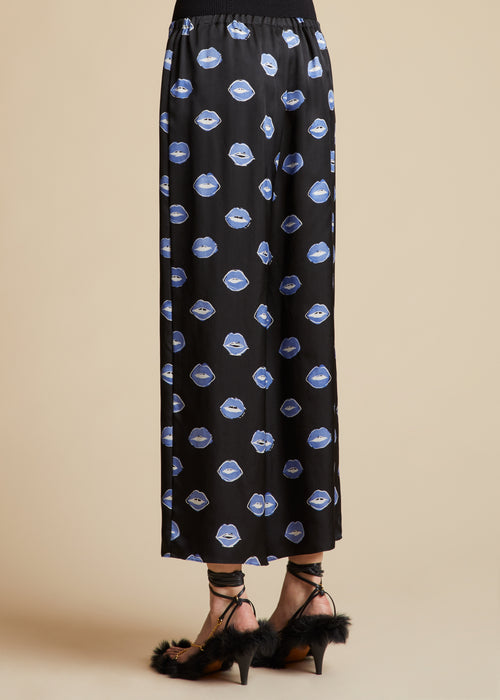 The Mindy Pant in Black with Cornflower Lip Print
