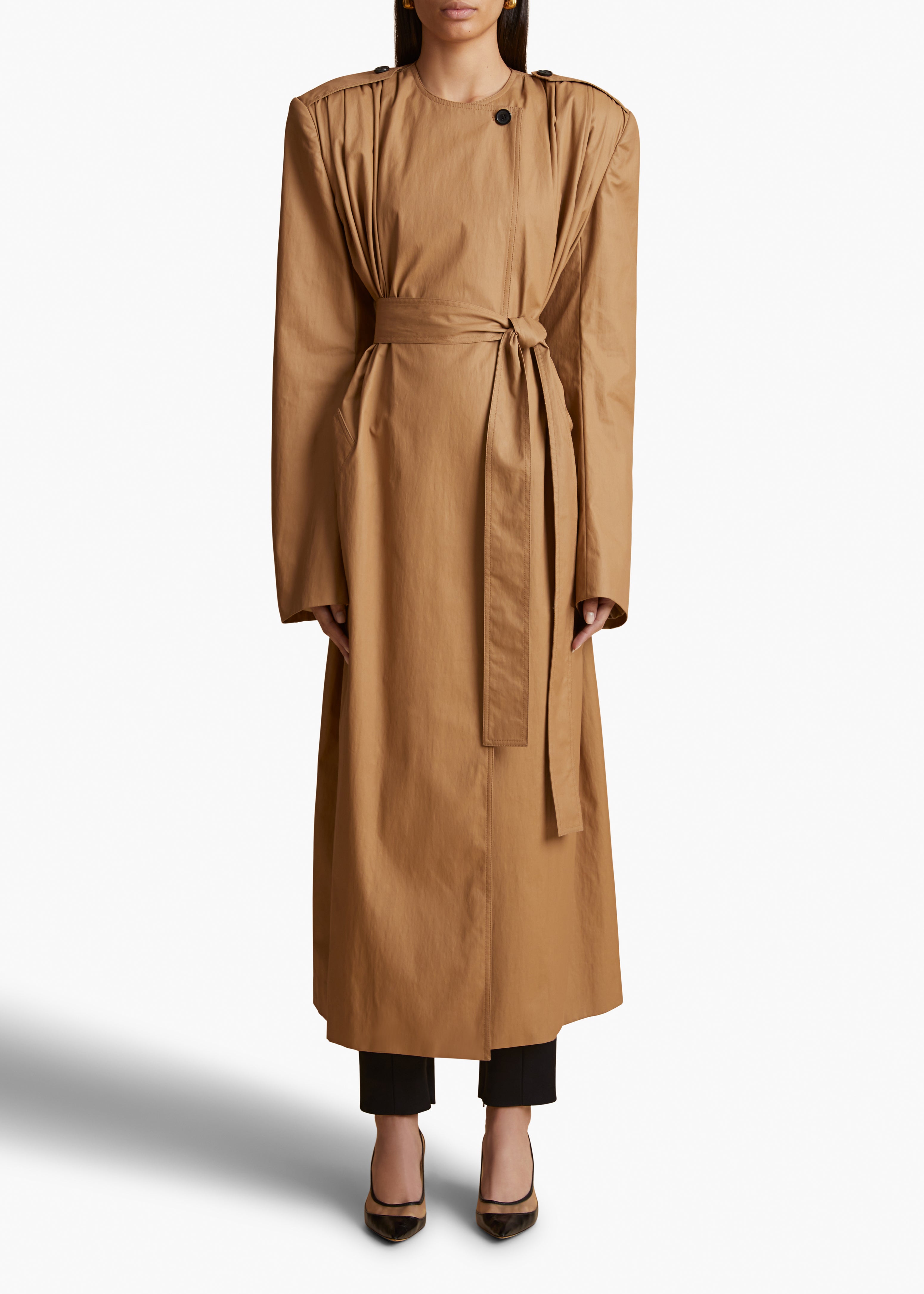 MINNLER COAT IN KHAKI FRONT VIEW