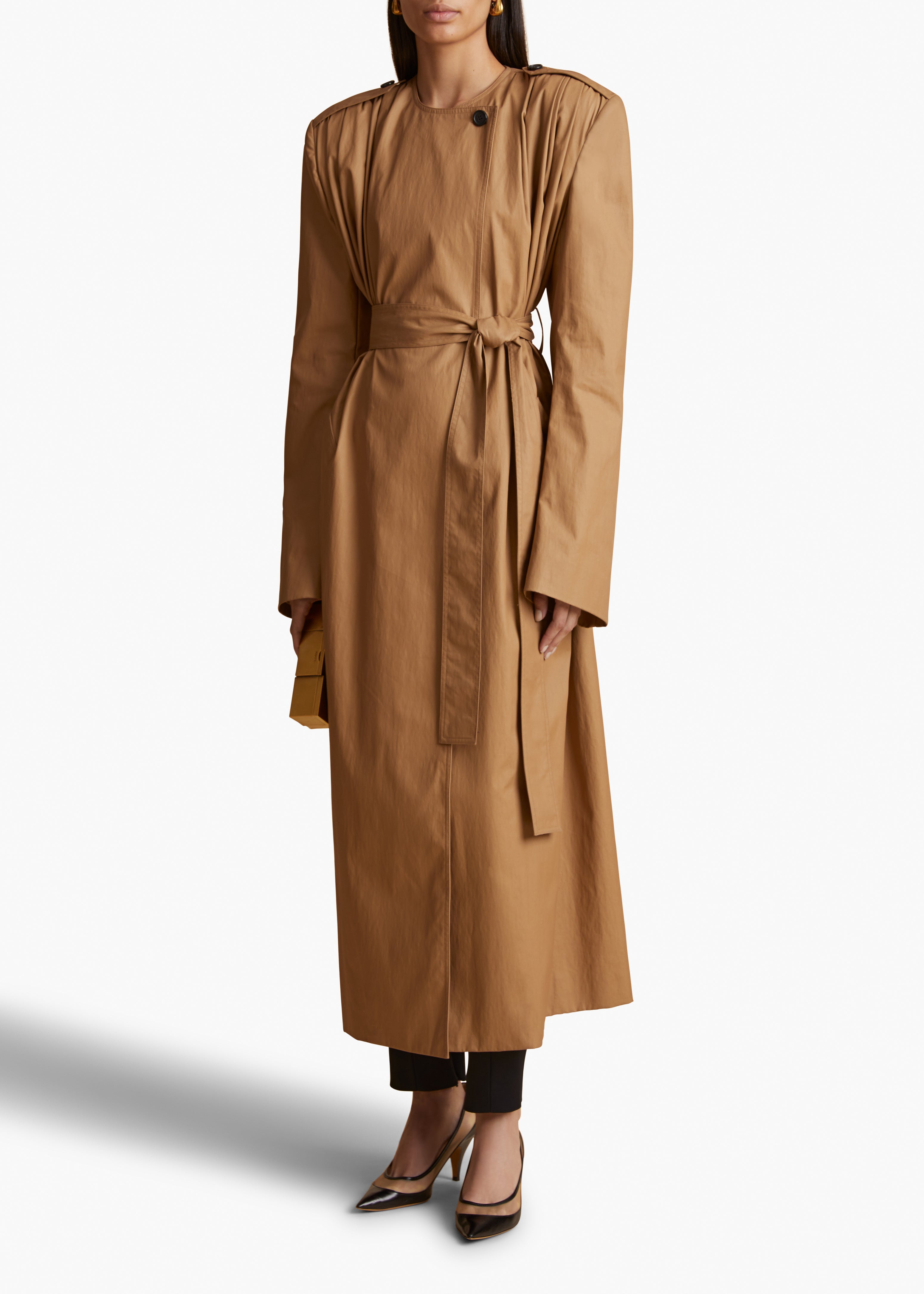 MINNLER COAT IN KHAKI FRONT VIEW STYLED