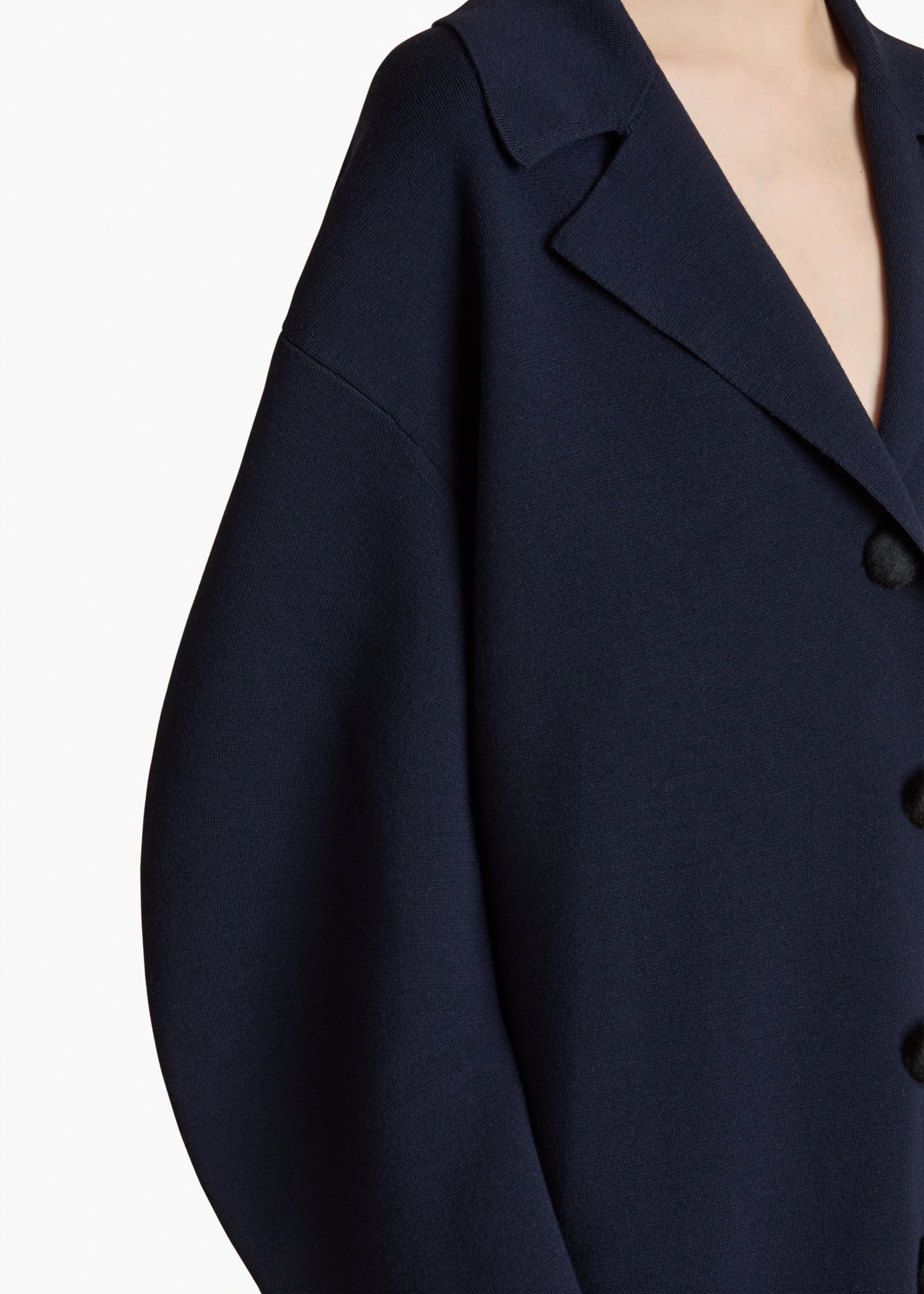 Mono Coat in Midnight DETAILED VIEW 2