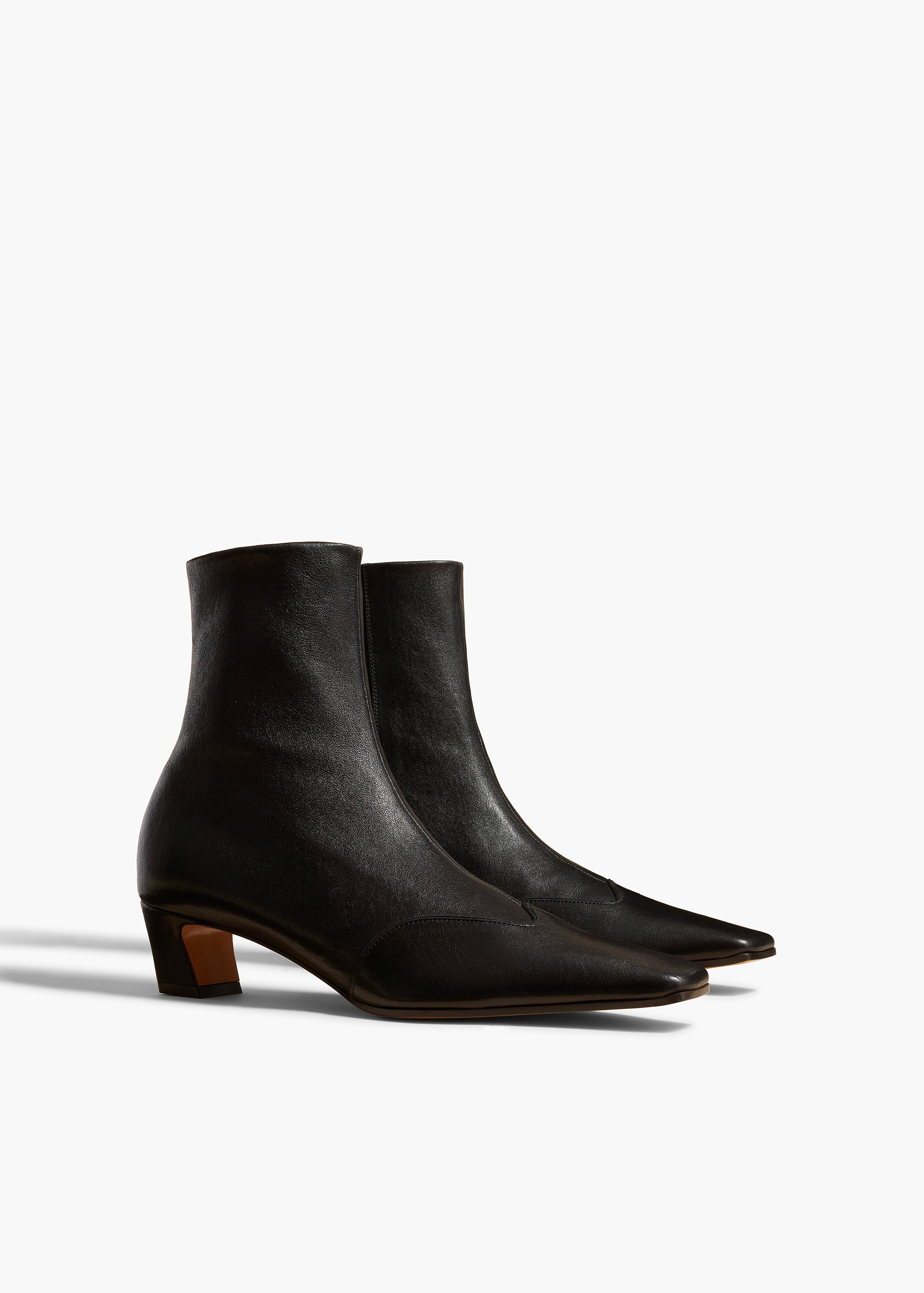 Nevada Stretch Low Boot in Black Nappa Leather