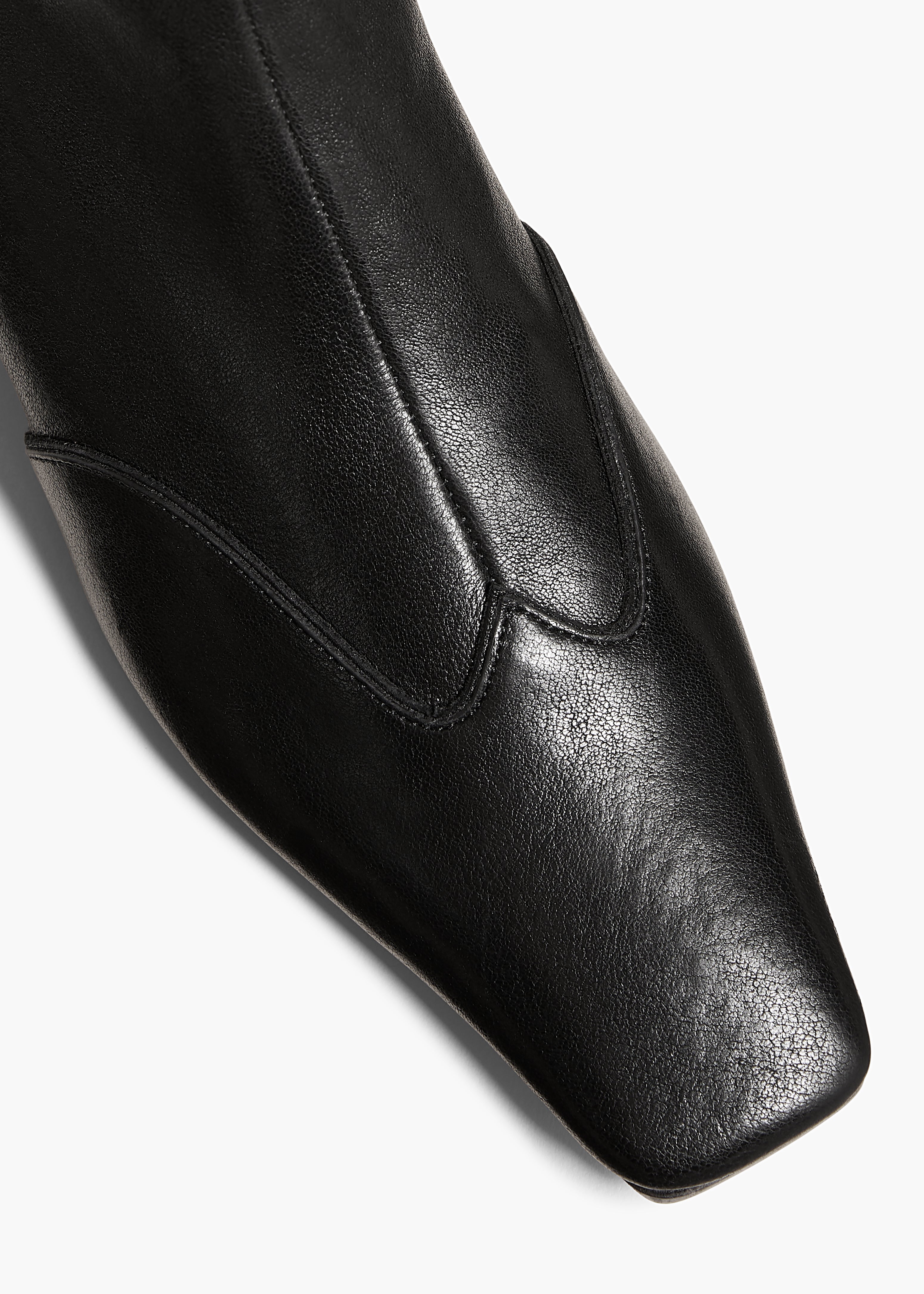 Nevada Stretch Low Boot in Black Nappa Leather