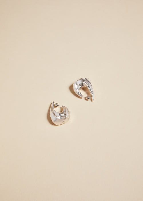 The Medium Olivia Hoop Earrings in Silver