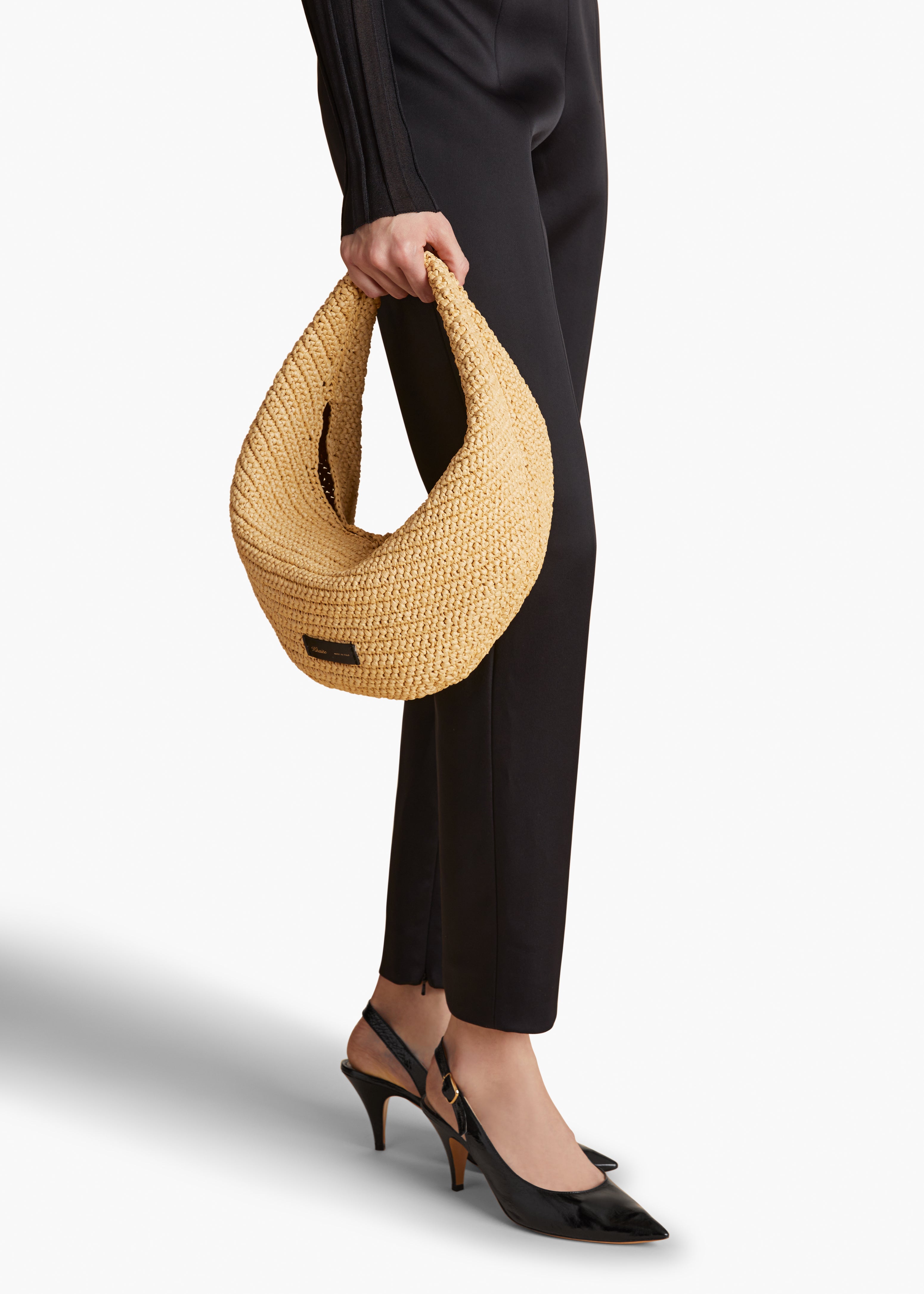 MEDIUM OLIVIA HOBO IN NATURAL RAFFIA STYLED VIEW