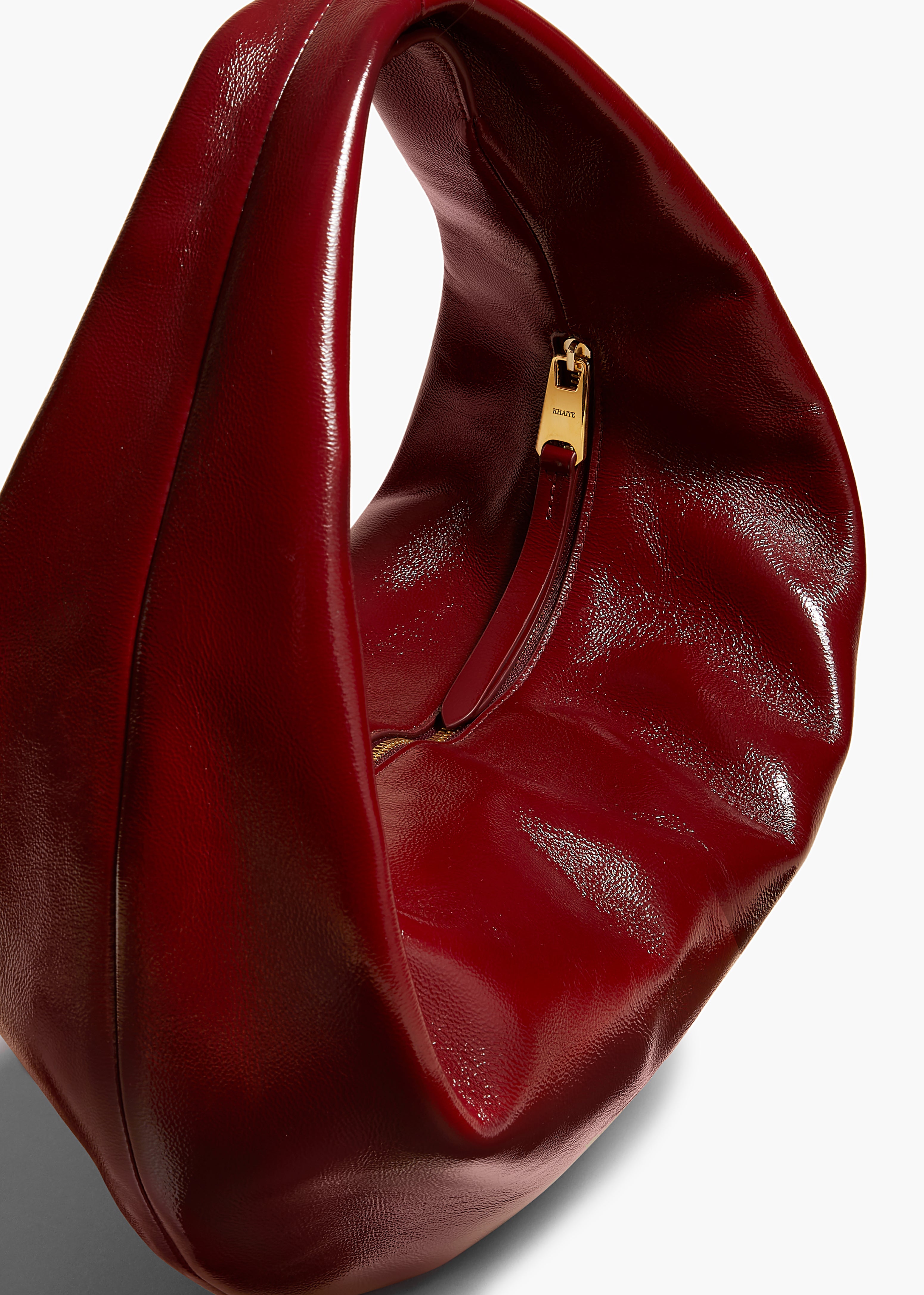 MEDIUM OLIVIA HOBO IN OXBLOOD CRACKLE PATENT LEATHER DETAILED VIEW