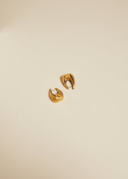 The Small Olivia Hoop Earrings in Antique Gold