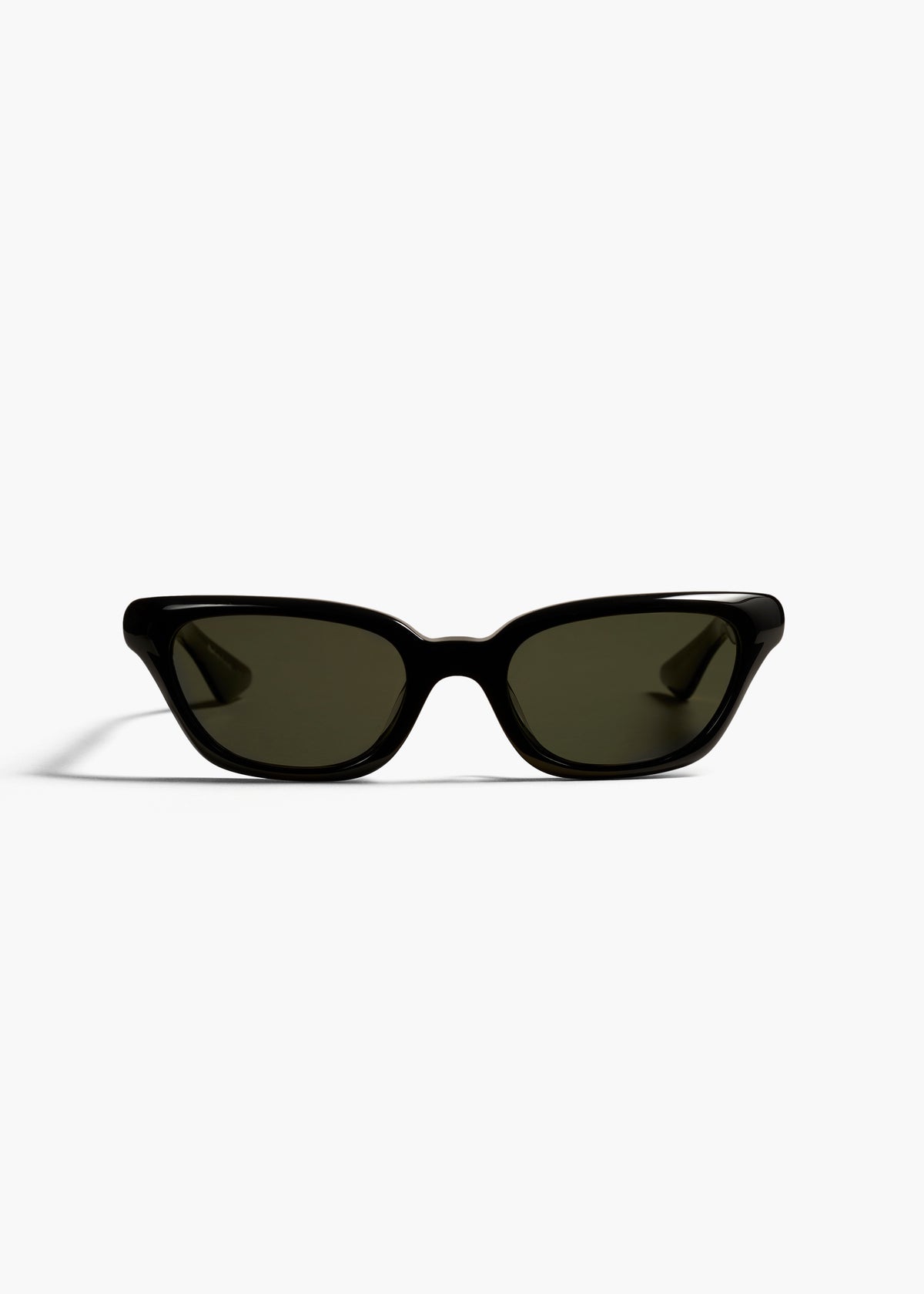 x Oliver Peoples 1983C