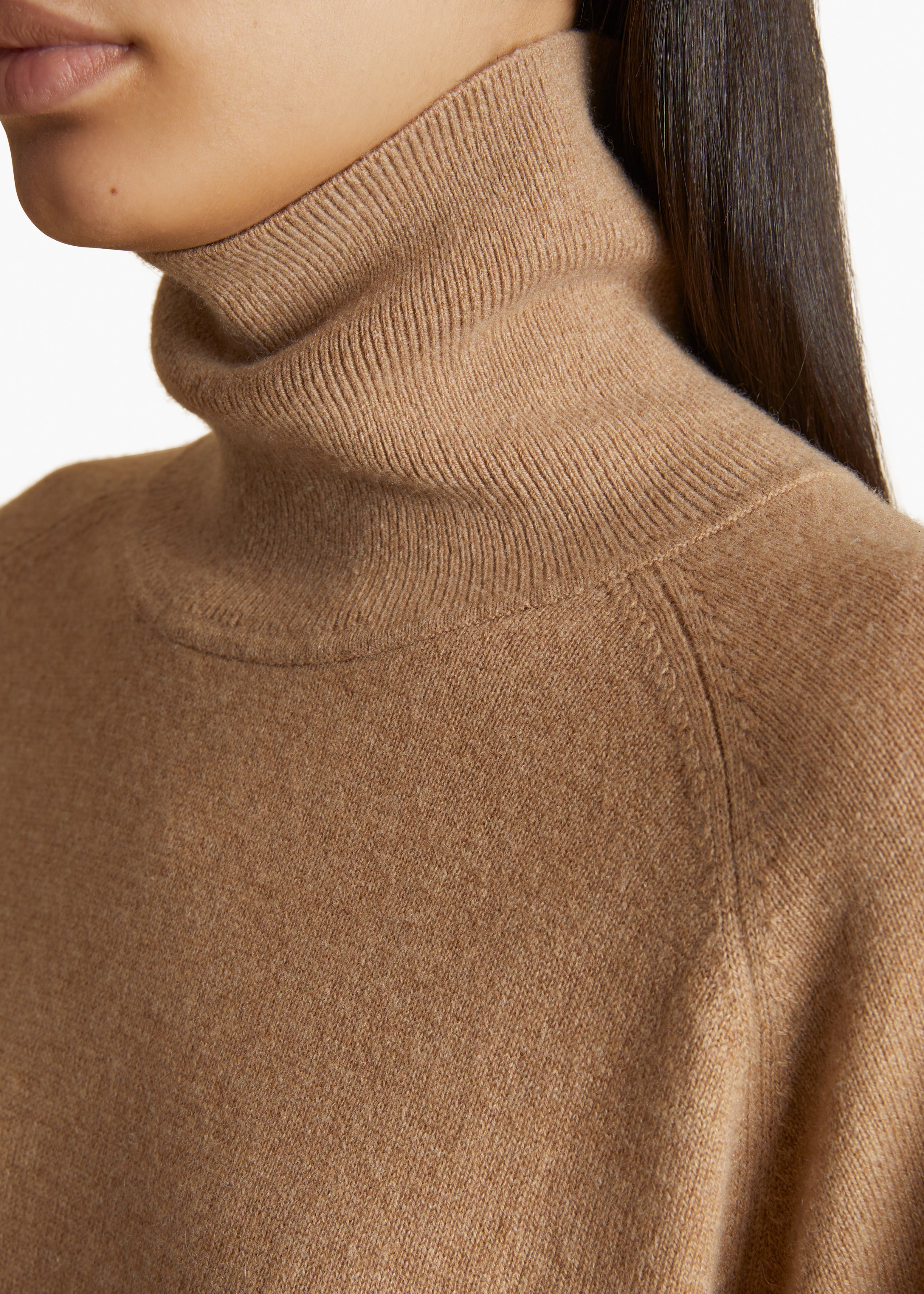 PERCY SWEATER IN CAMEL DETAILED VIEW 2