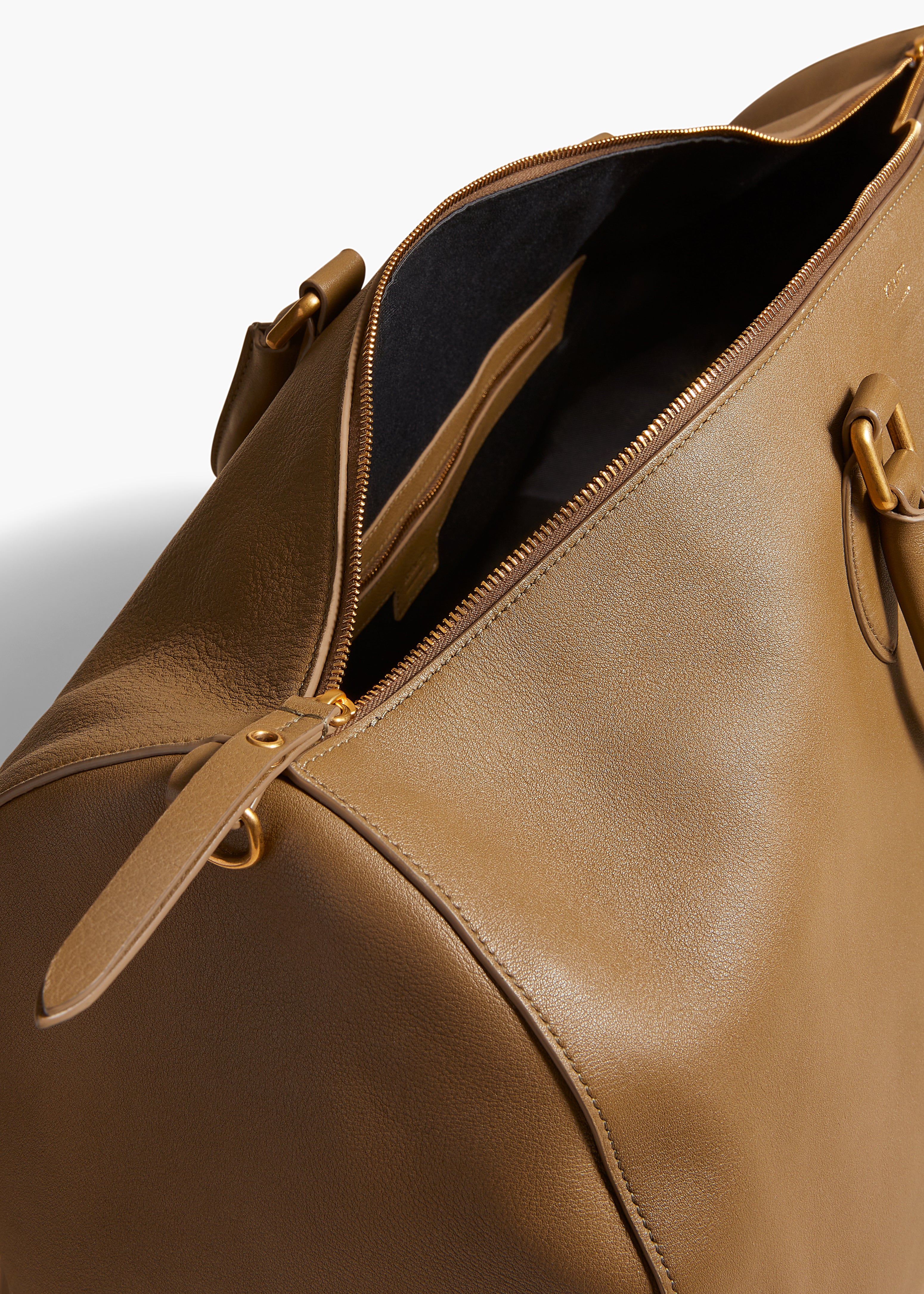 PIERRE WEEKENDER BAG IN TOFFEE PEBBLED LEATHER DETAILED VIEW 1